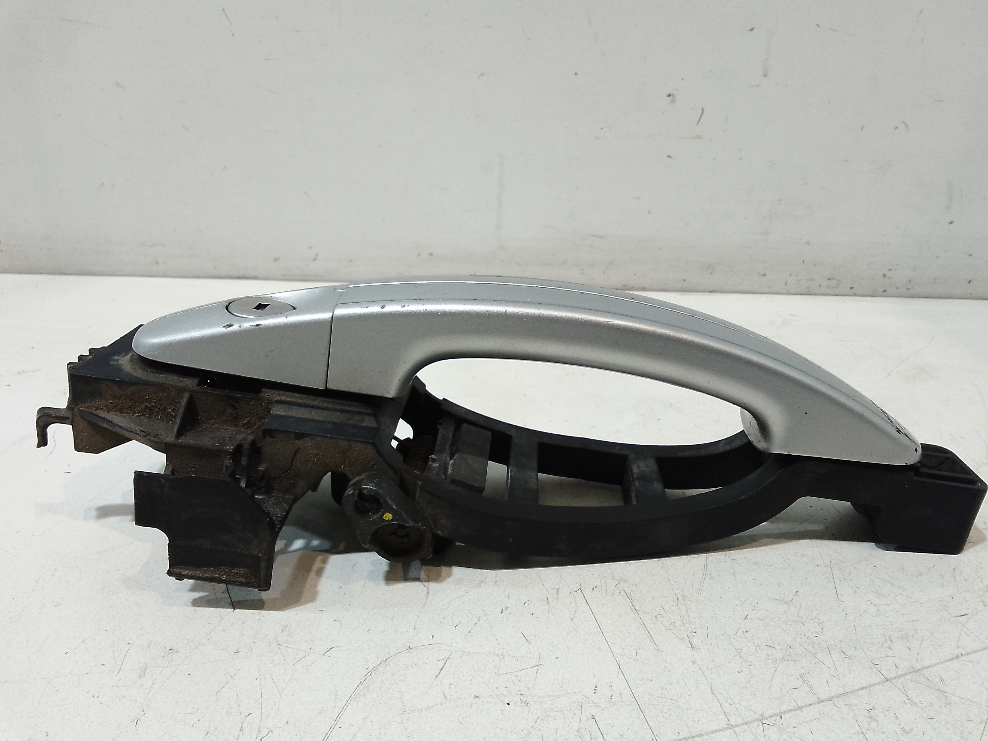 Maniglia esterna Anteriore Sinistra per Ford C - Max Serie (03>07) (2003 - 2007)