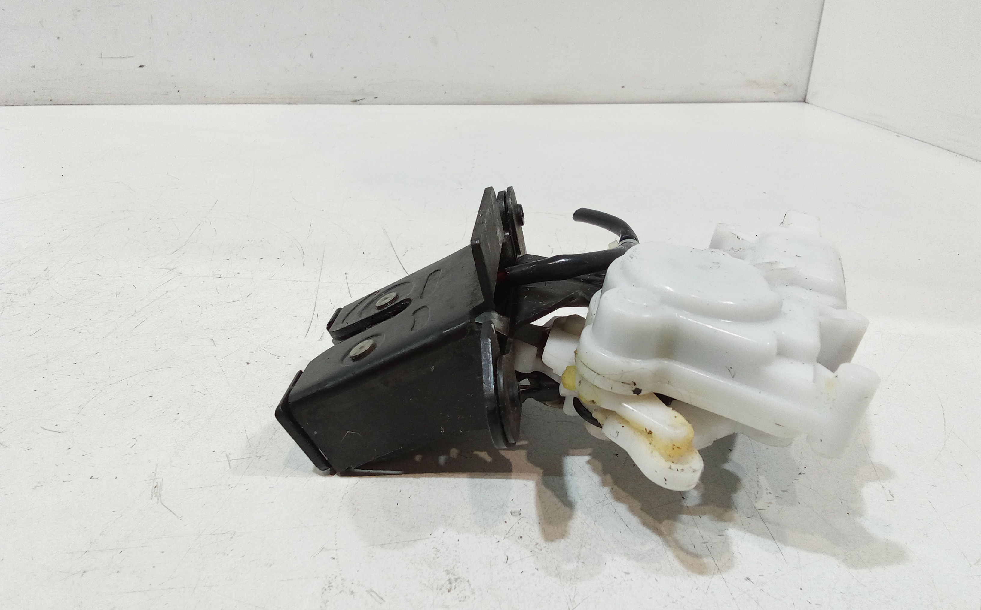 Serratura Cofano Posteriore per Mazda 3 Berlina Serie (03>09) (2003 - 2009)