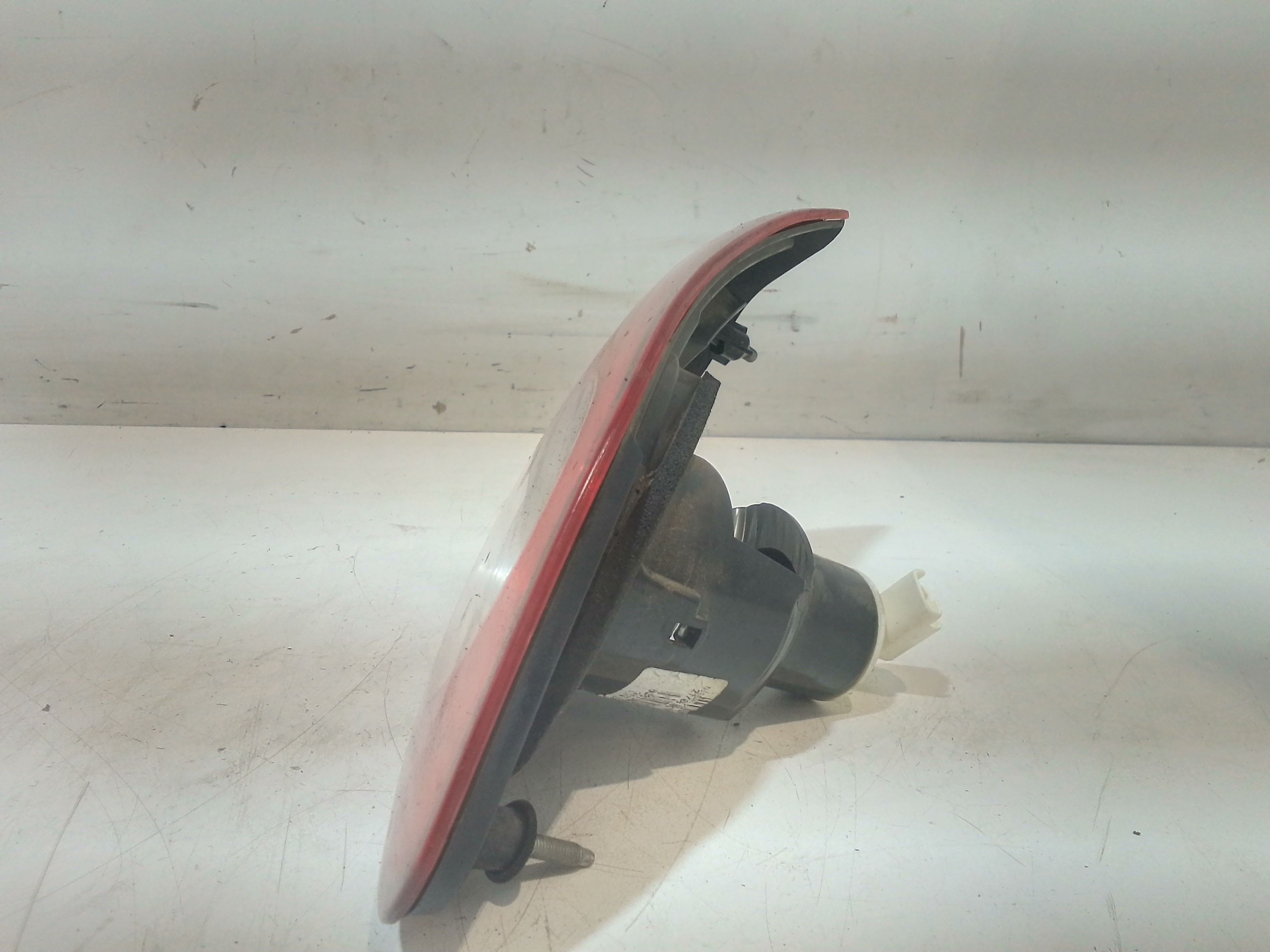 Stop Posteriore Sinistro Integrato nel Portello per Nissan Qashqai +2 (2008 - 2013)