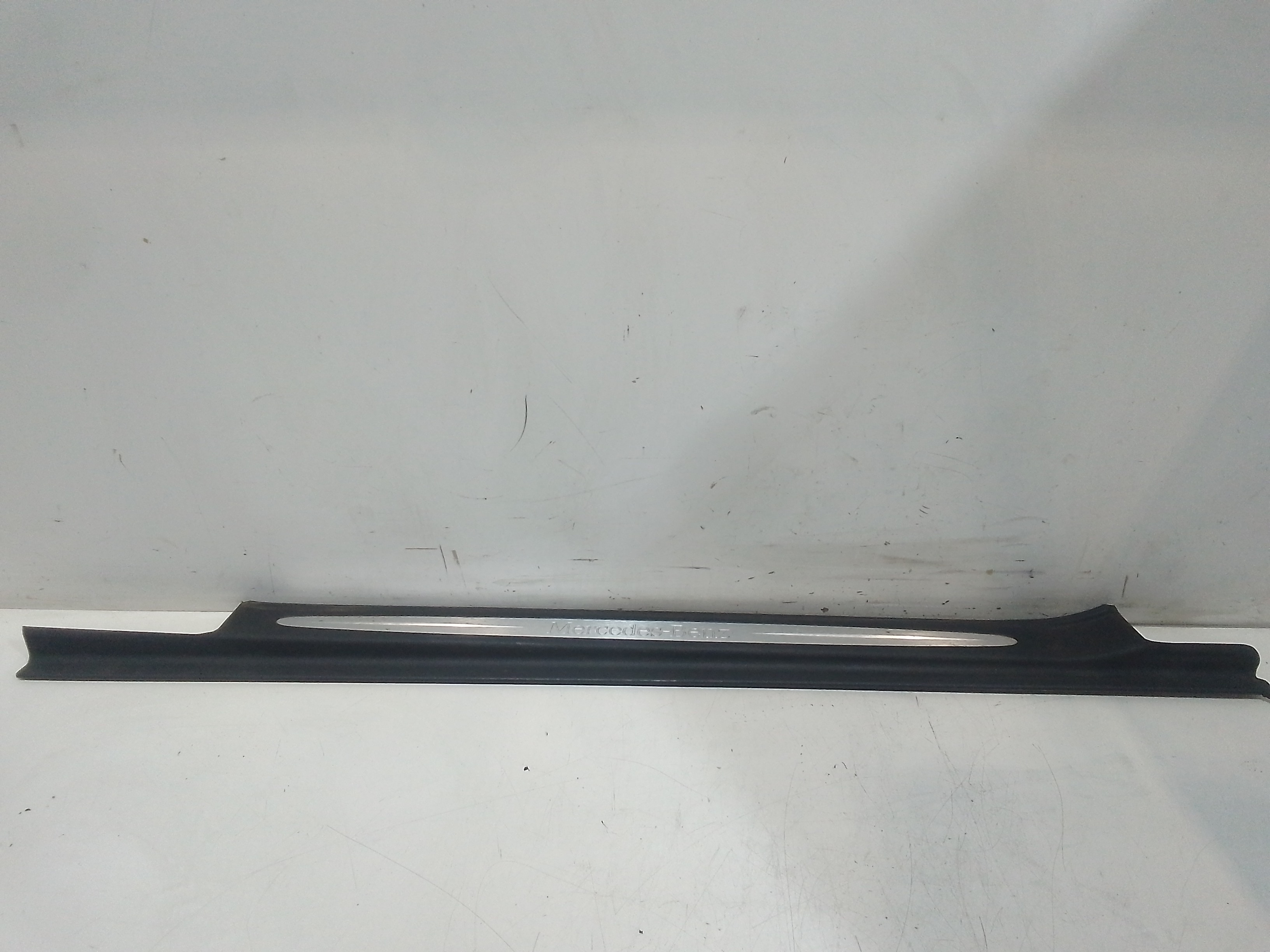 Batticalcagno anteriore sinistro per Mercedes Clk Coup W209 (2002 - In produzione)