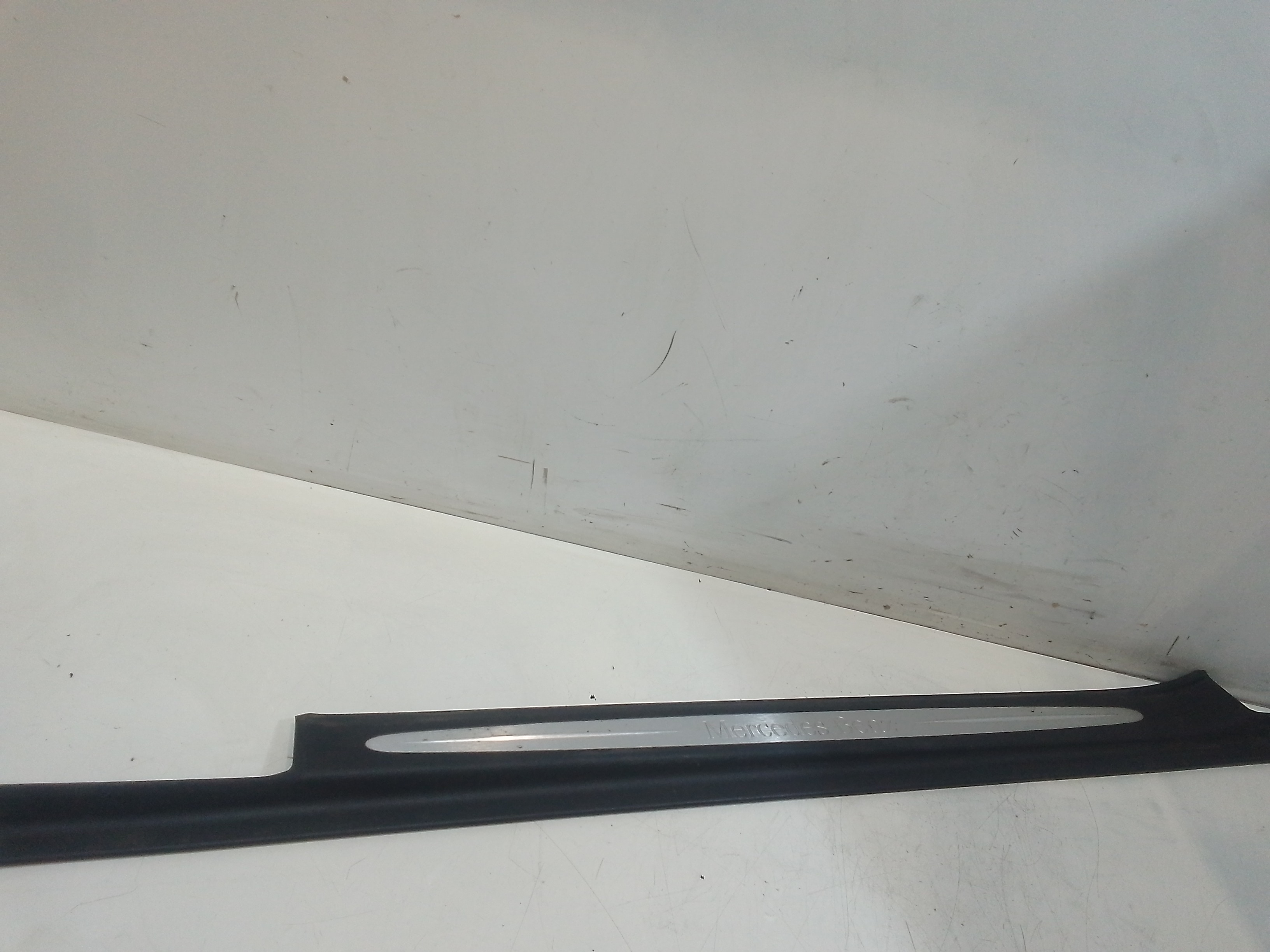 Batticalcagno anteriore sinistro per Mercedes Clk Coup W209 (2002 - In produzione)