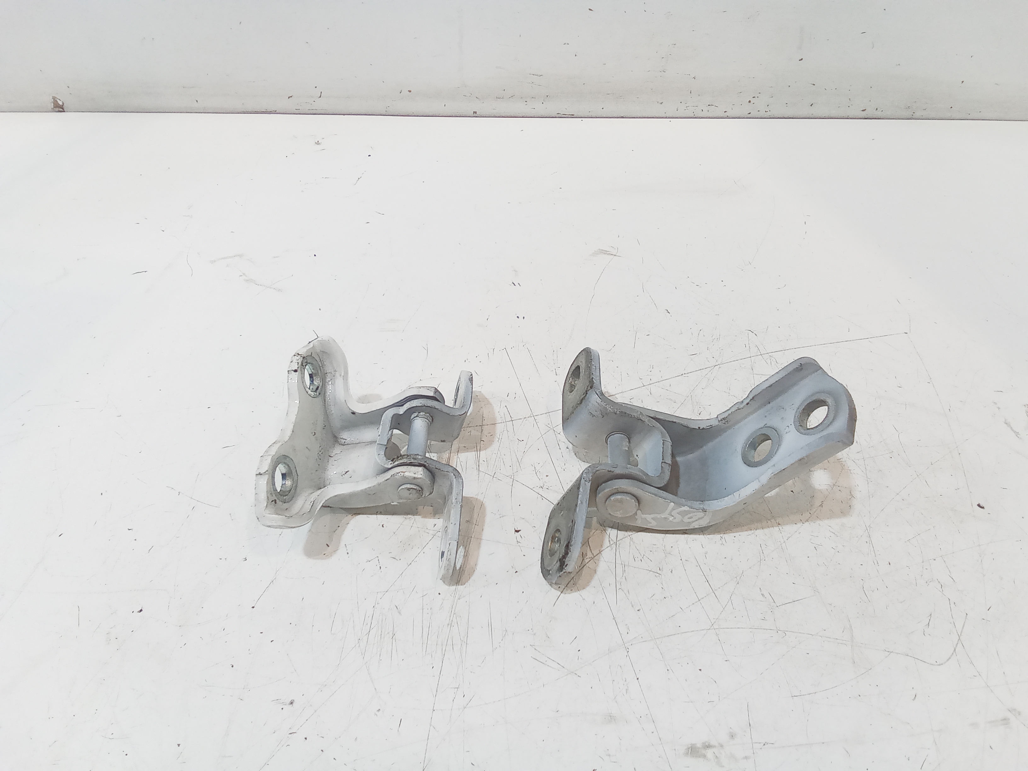 Coppia cerniere porta posteriore SX per Toyota Aygo 3 Serie (2015 - In produzione)