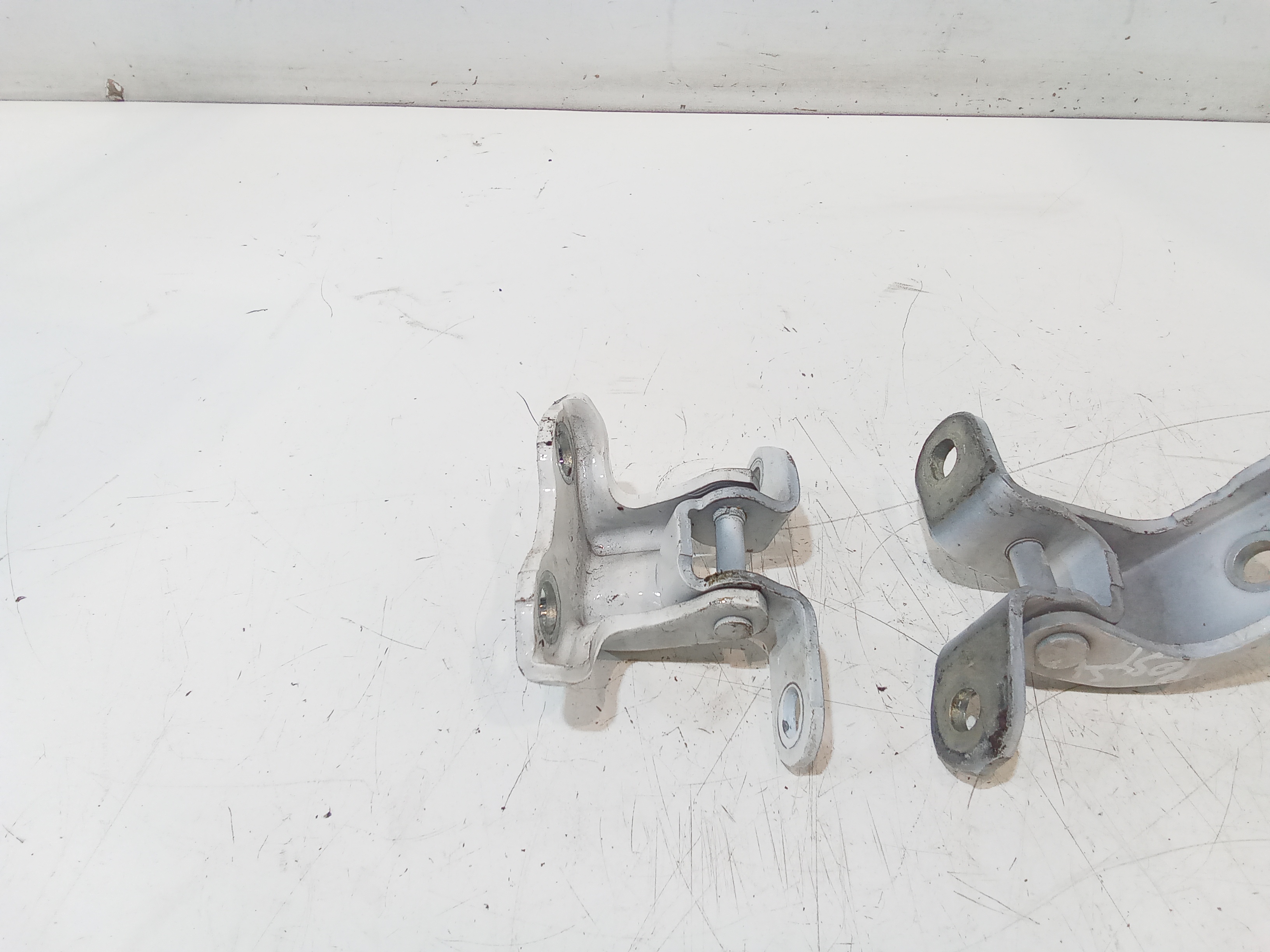 Coppia cerniere porta posteriore SX per Toyota Aygo 3 Serie (2015 - In produzione)