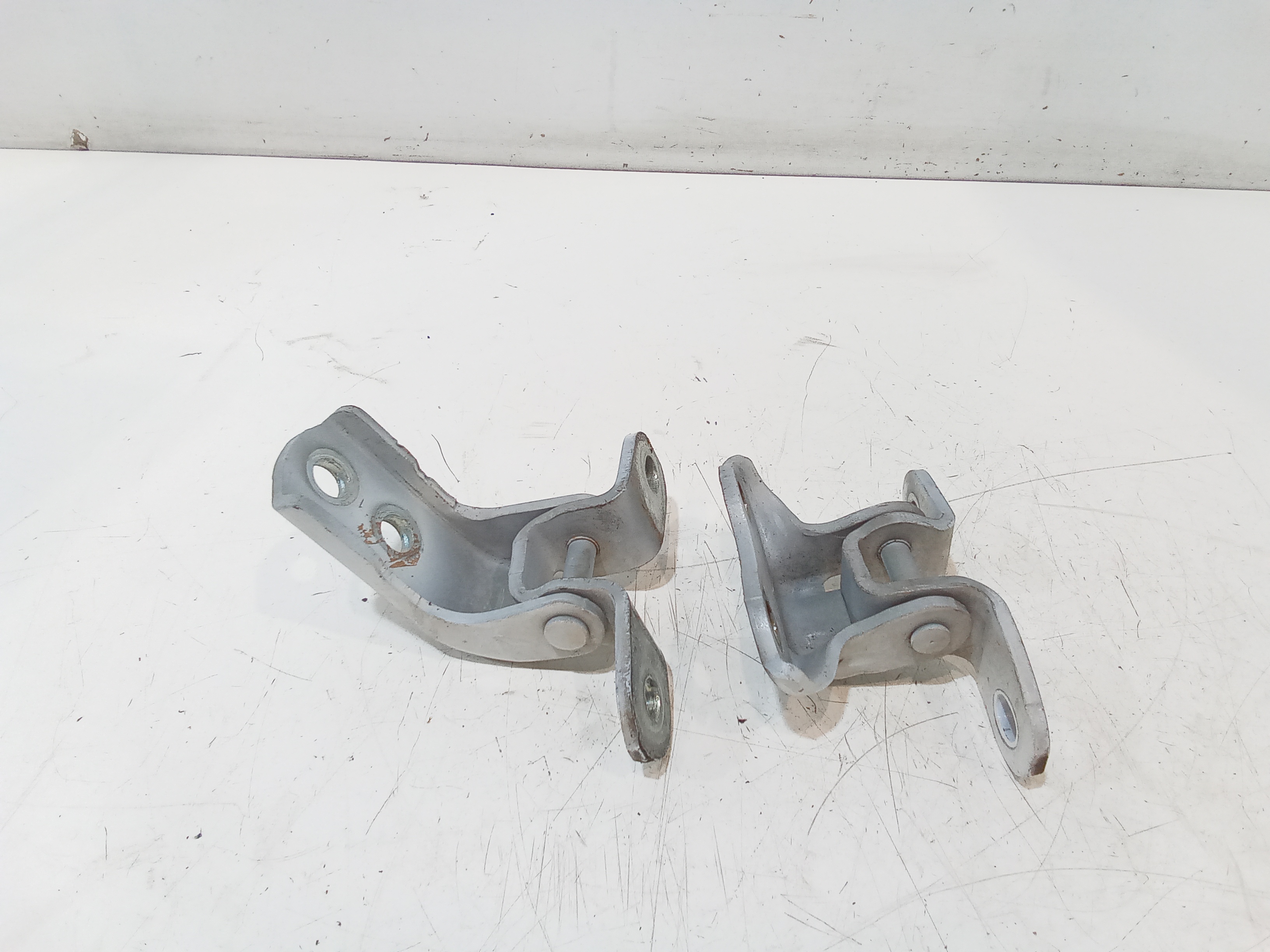 Coppia cerniere porta anteriore DX per Toyota Aygo 3 Serie (2015 - In produzione)