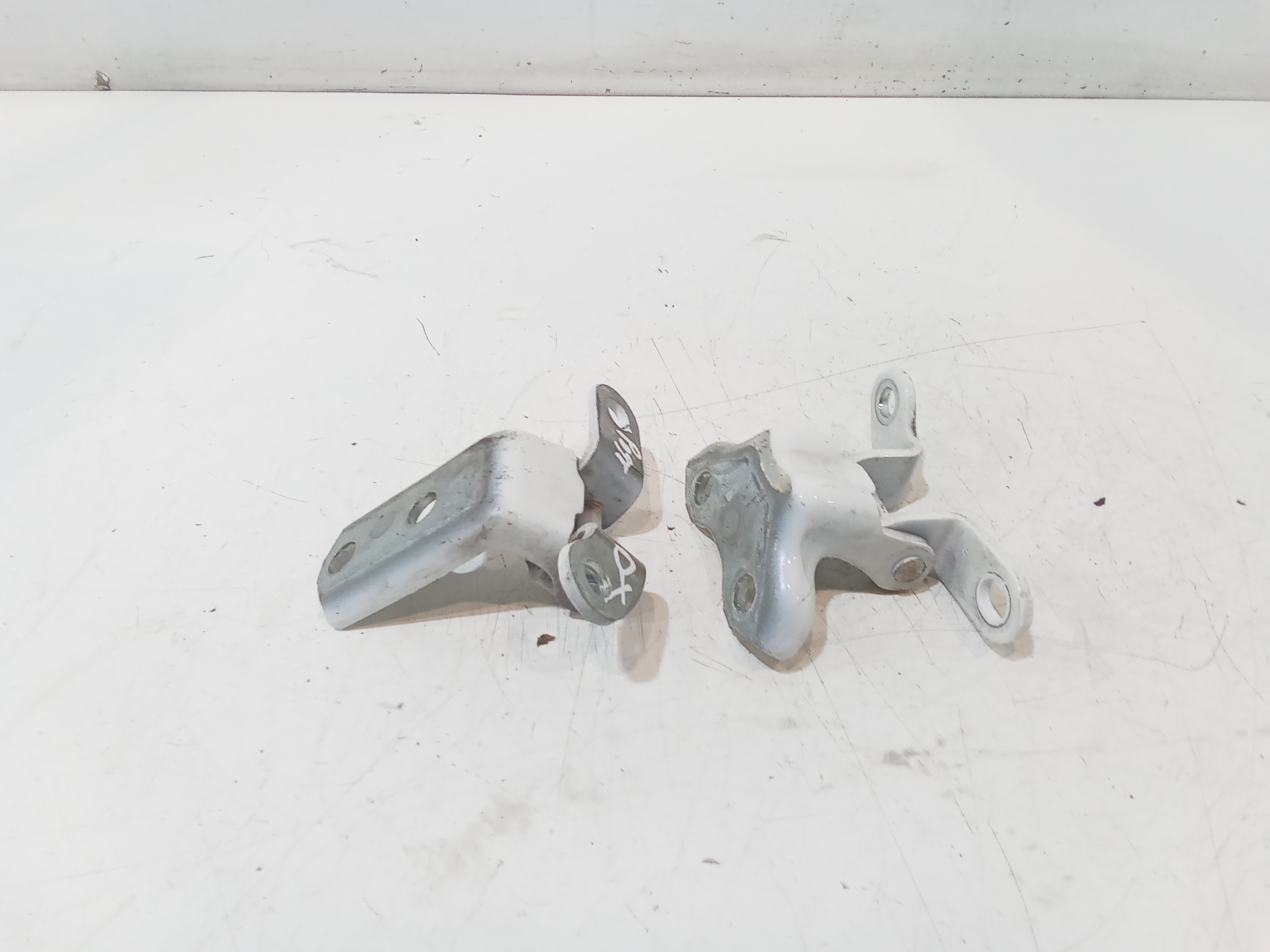 Coppia cerniere porta posteriore DX per Toyota Aygo 3 Serie (2015 - In produzione)