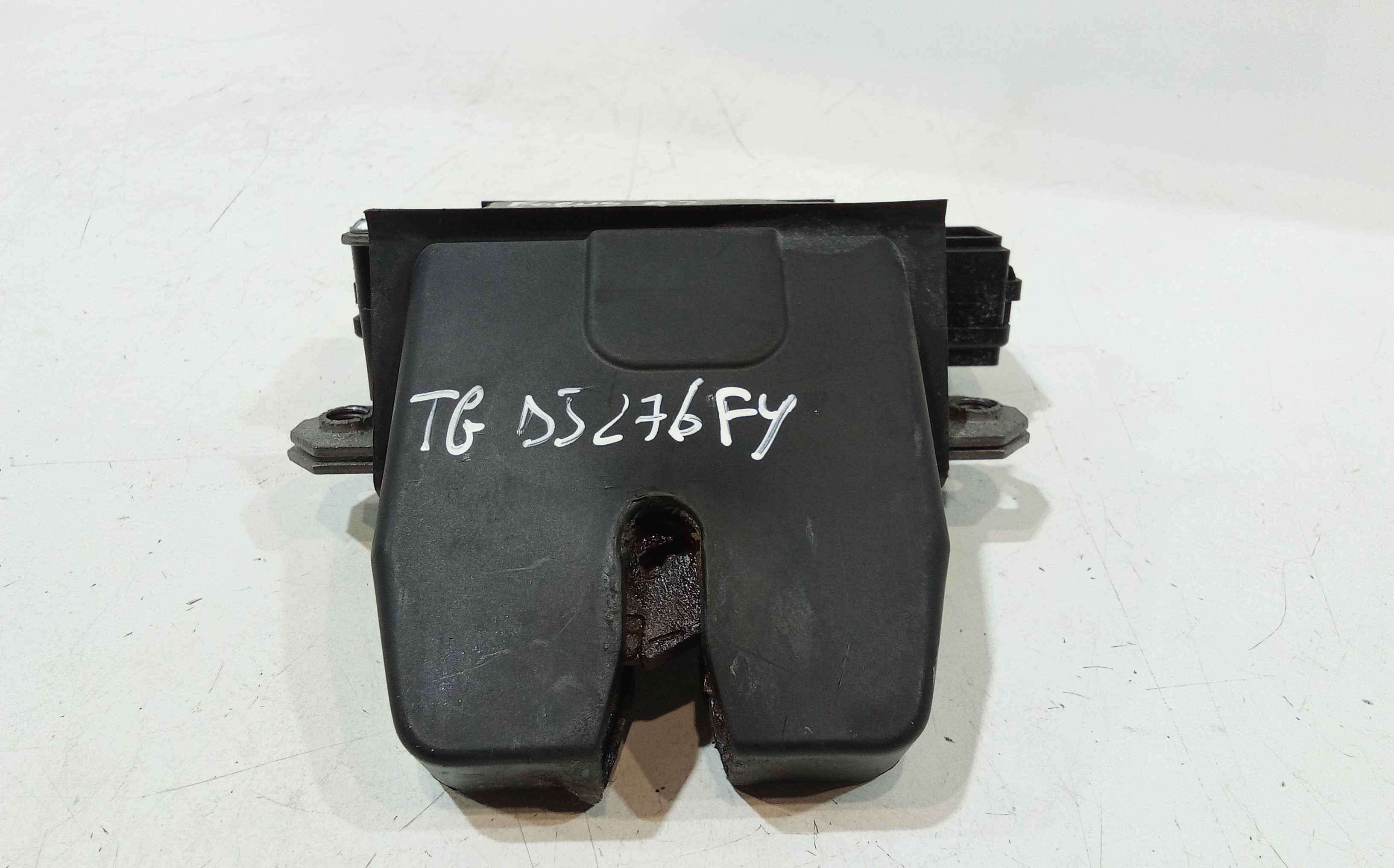 Serratura Cofano Posteriore per Ford Focus Berlina 3 Serie (2004 - 2008)