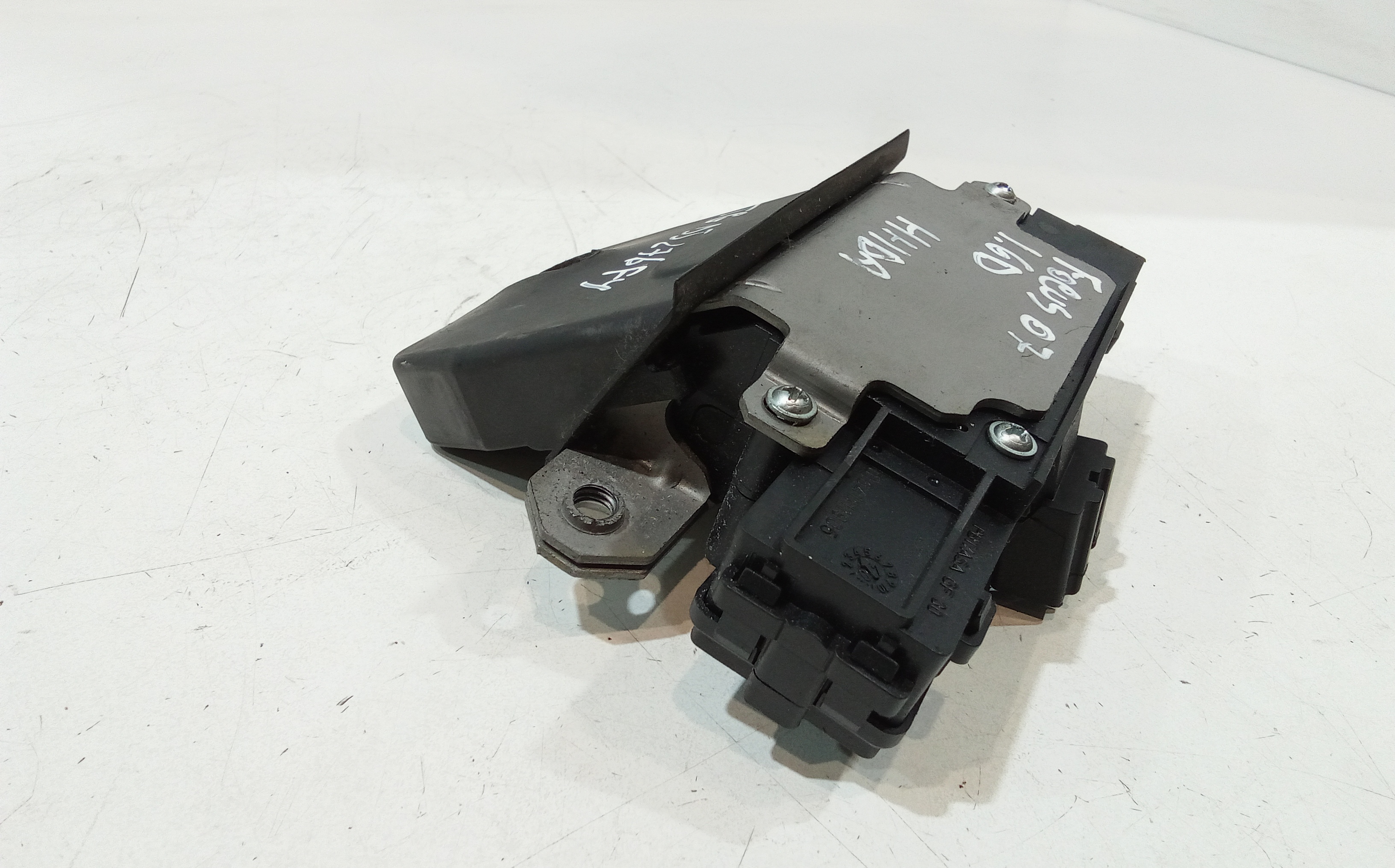 Serratura Cofano Posteriore per Ford Focus Berlina 3 Serie (2004 - 2008)