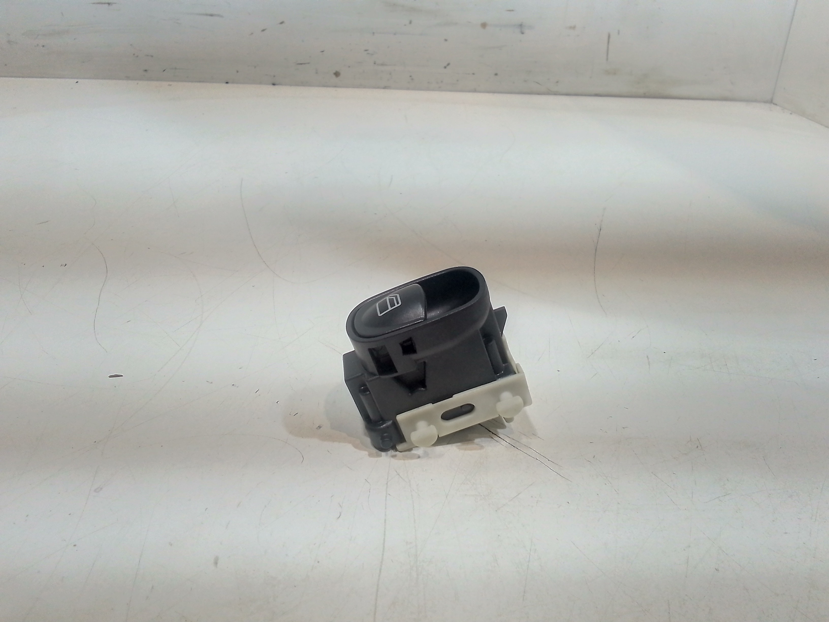 Pulsantiera Posteriore Destra per Mercedes Classe C Berlina W203 (2000 - 2004)