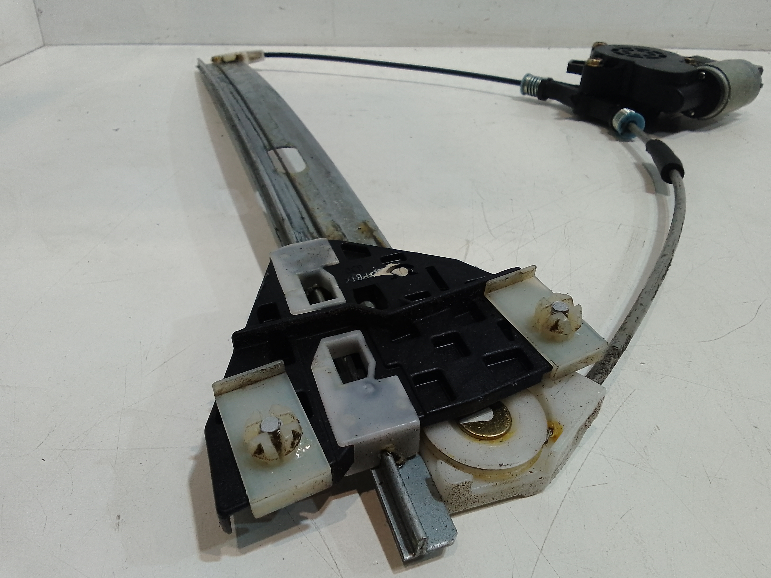 Cremagliera anteriore sinistra Guida per Mazda 3 Berlina Serie (03>09) (2003 - 2009)