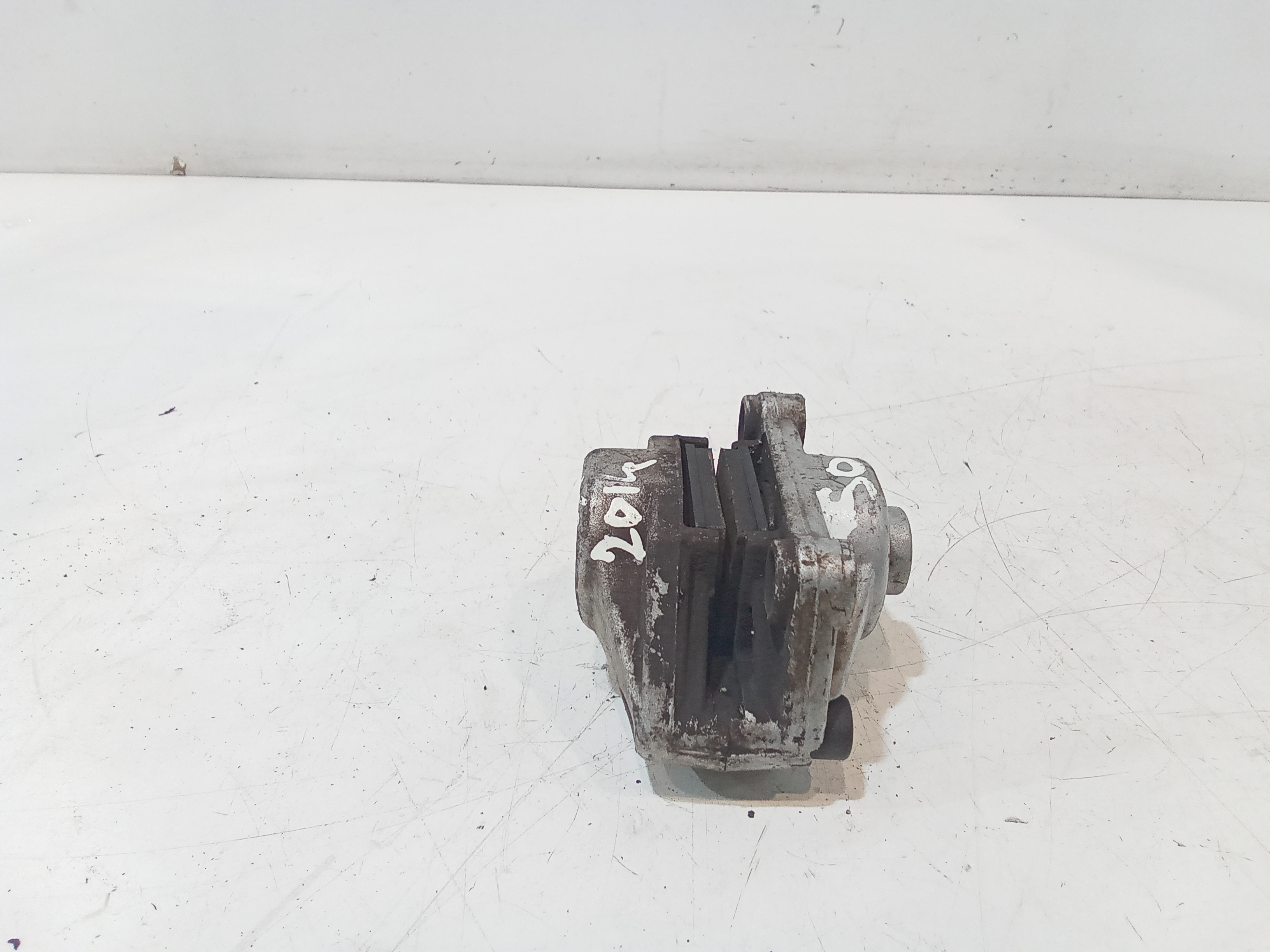 Pinza freno posteriore per Peugeot Tweet 50cc (13>) (2013 - In produzione)