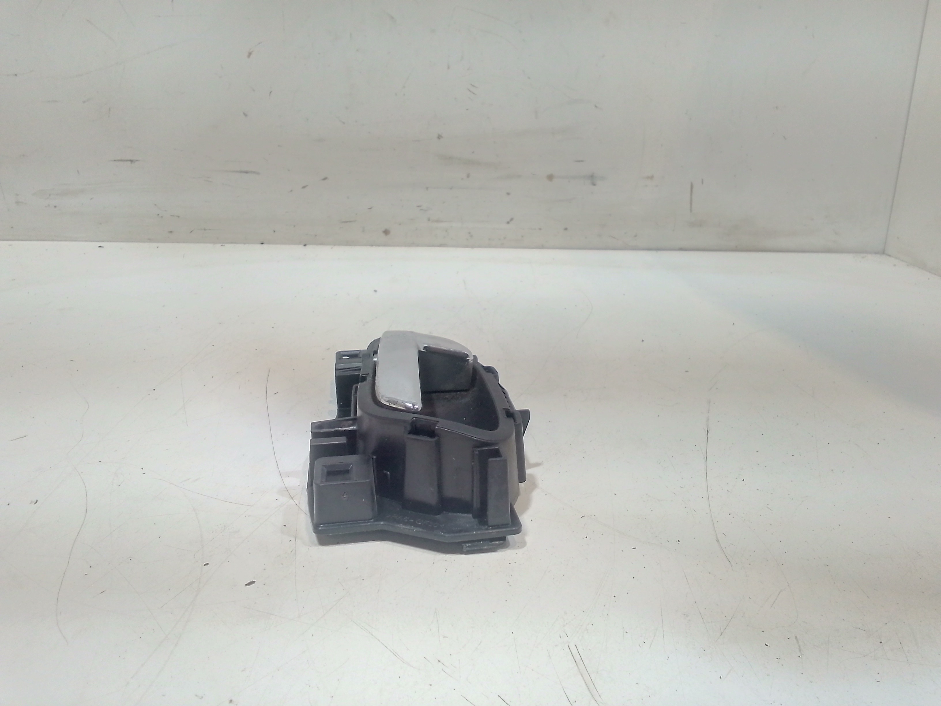 Maniglia interna Posteriore Sinistra per Citroen C3 Serie (2009 - 2015)