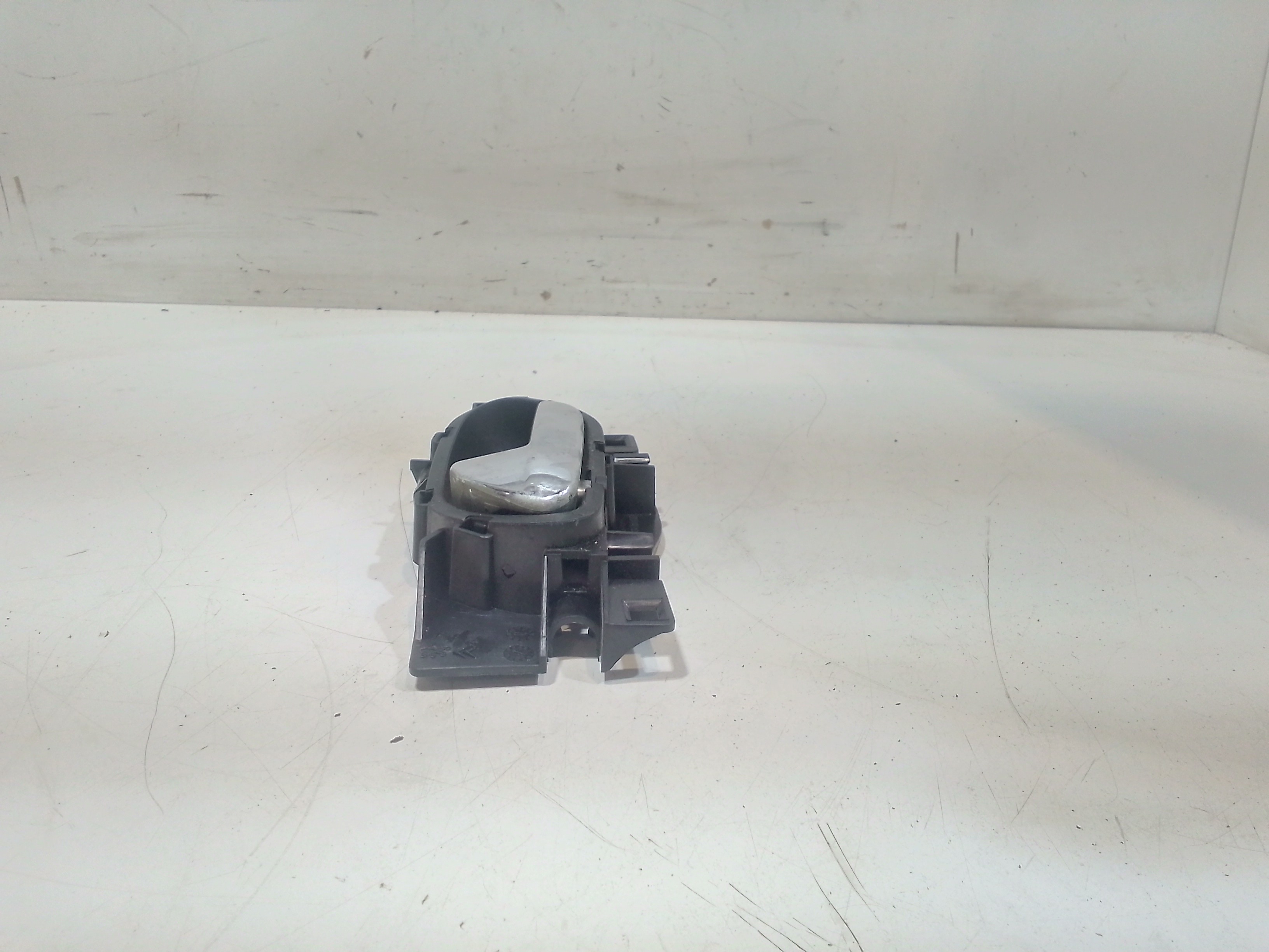 Maniglia interna Posteriore Sinistra per Citroen C3 Serie (2009 - 2015)