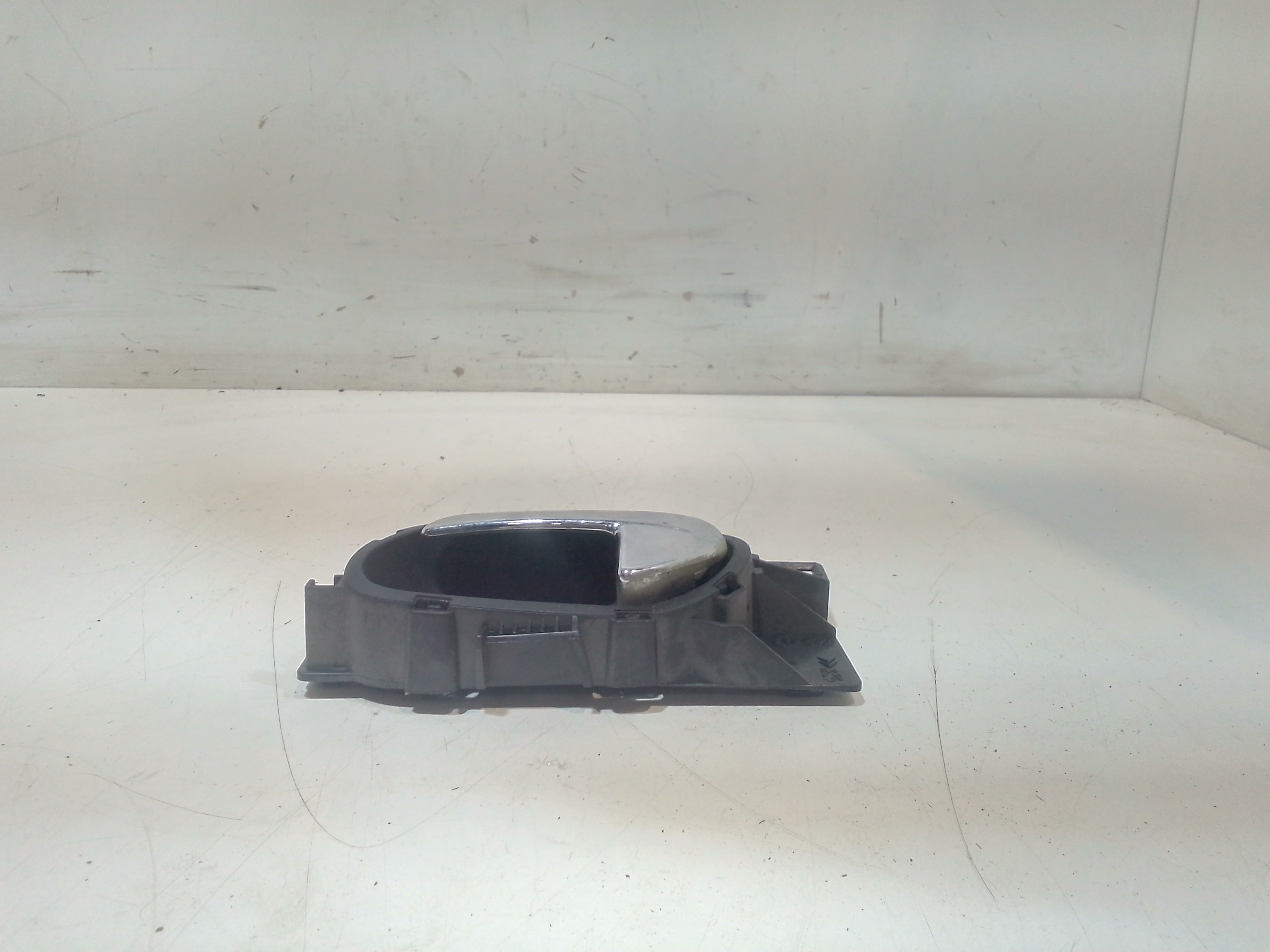 Maniglia interna Posteriore Sinistra per Citroen C3 Serie (2009 - 2015)