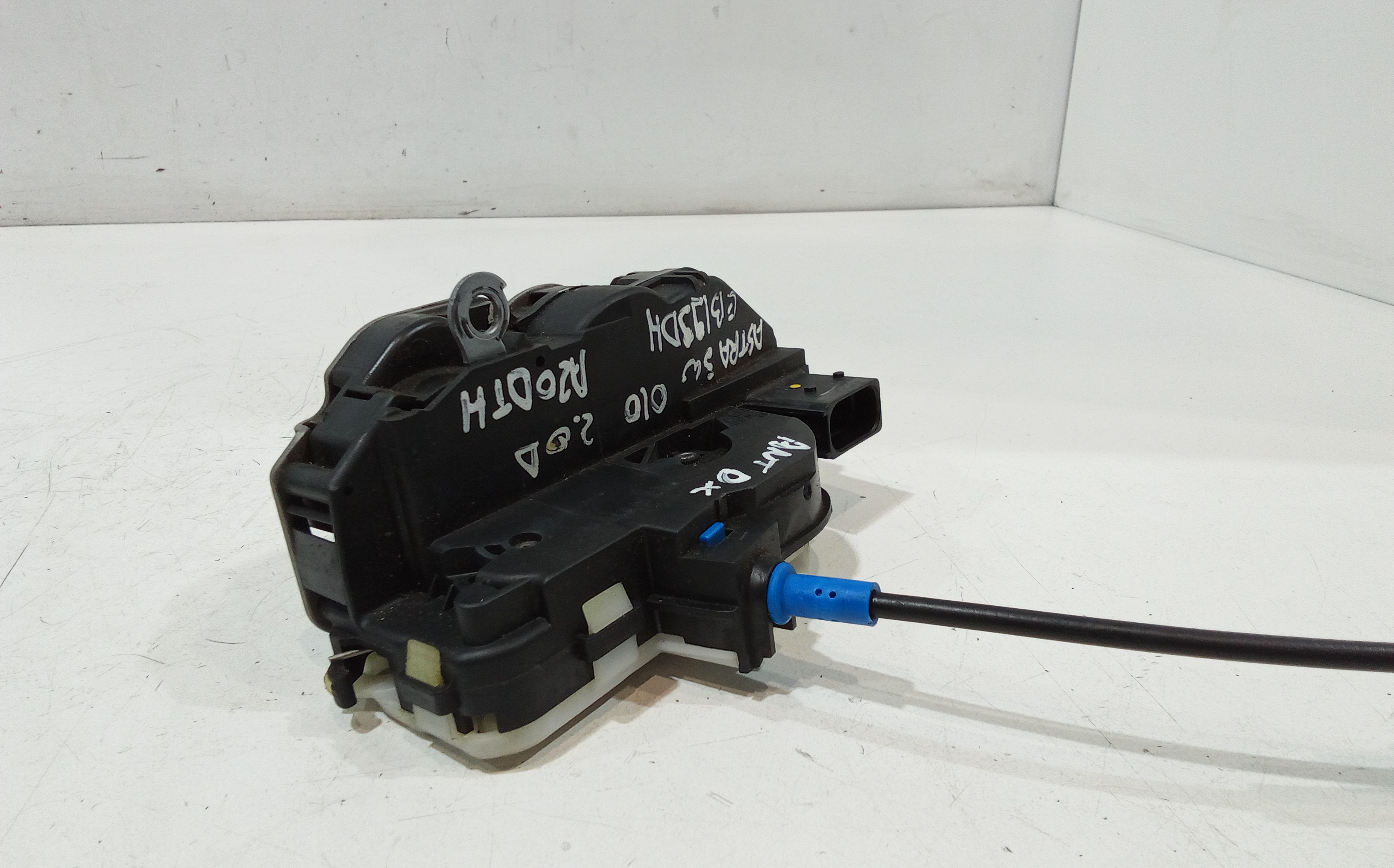 Serratura Anteriore Destra per Opel Astra J S. Wagon (2011 - In produzione)