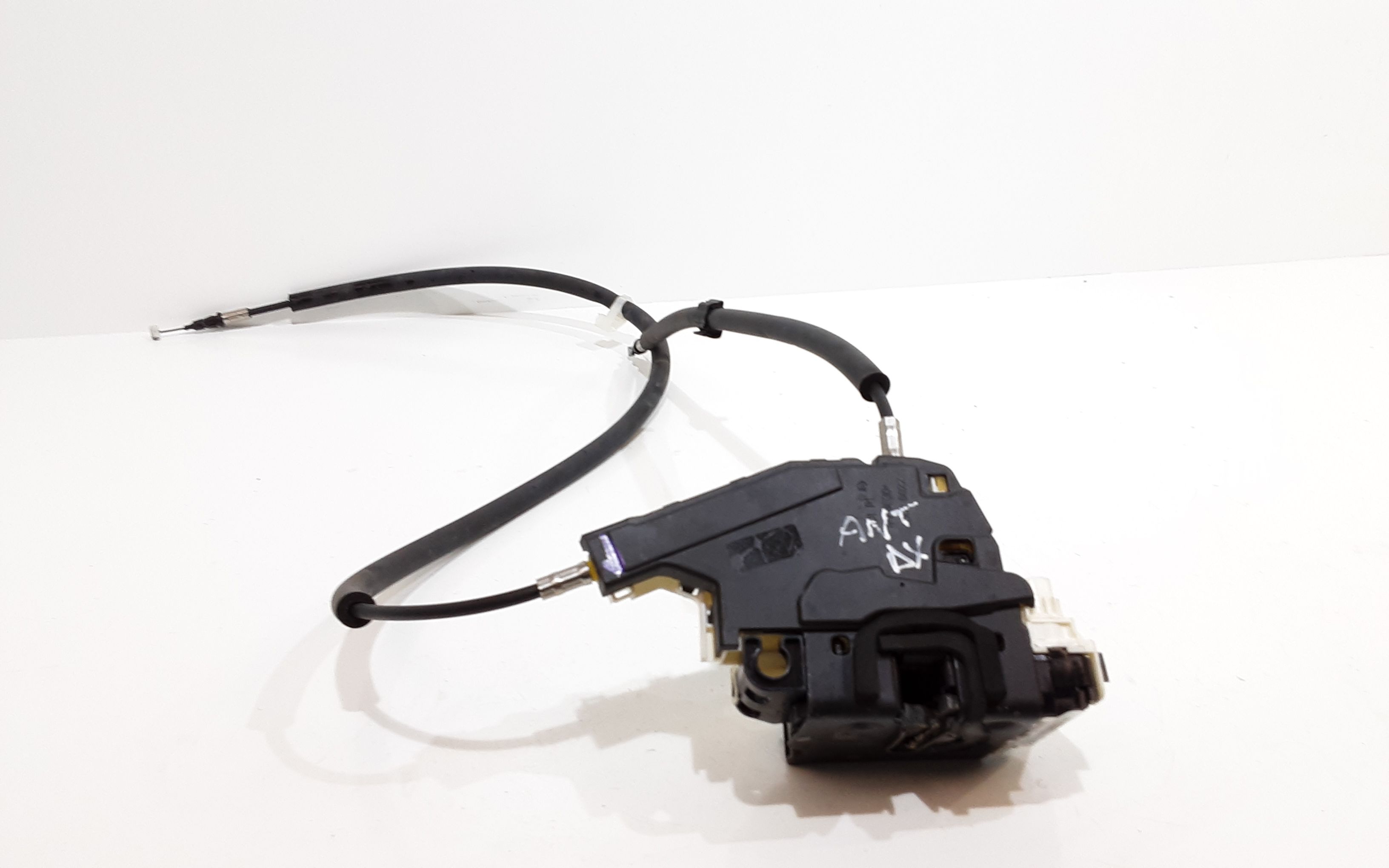 Serratura Anteriore Destra MASERATI Levante Serie (16>)