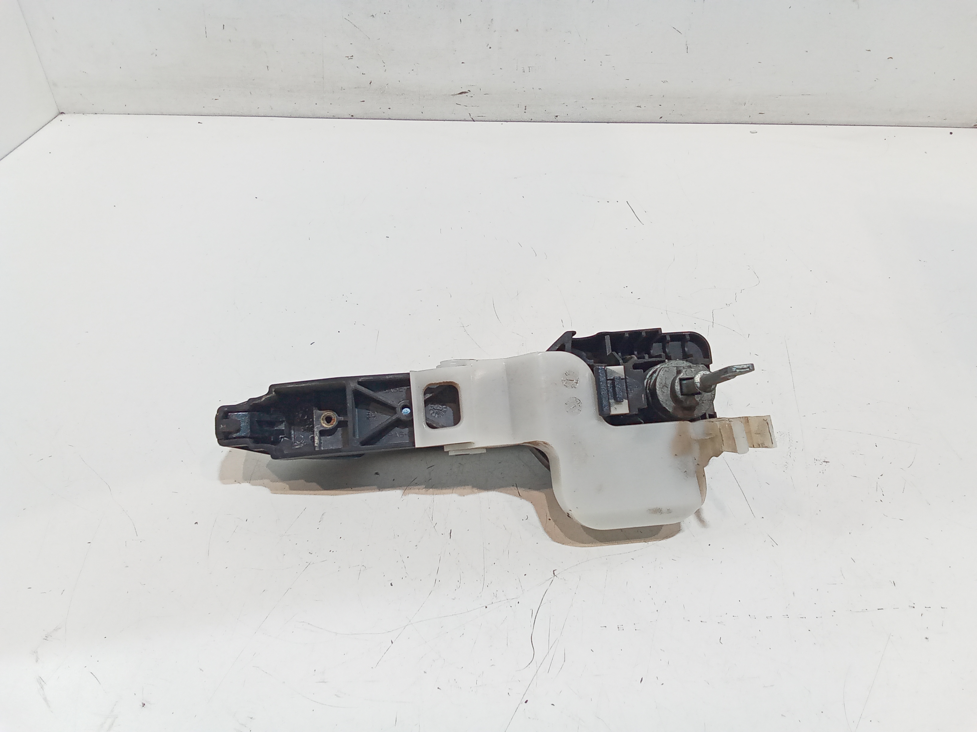 Maniglia esterna Anteriore Sinistra per Kia Cee d 1 Serie (2006 - 2012)