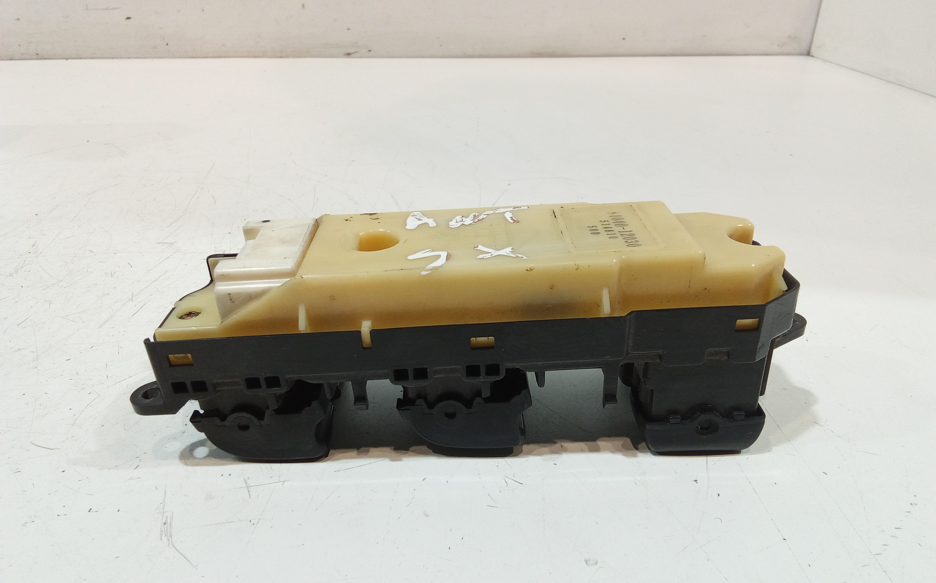 Pulsantiera anteriore sinistra Guida per Toyota Corolla Berlina 3 Serie 3-5p (2002 - 2004)