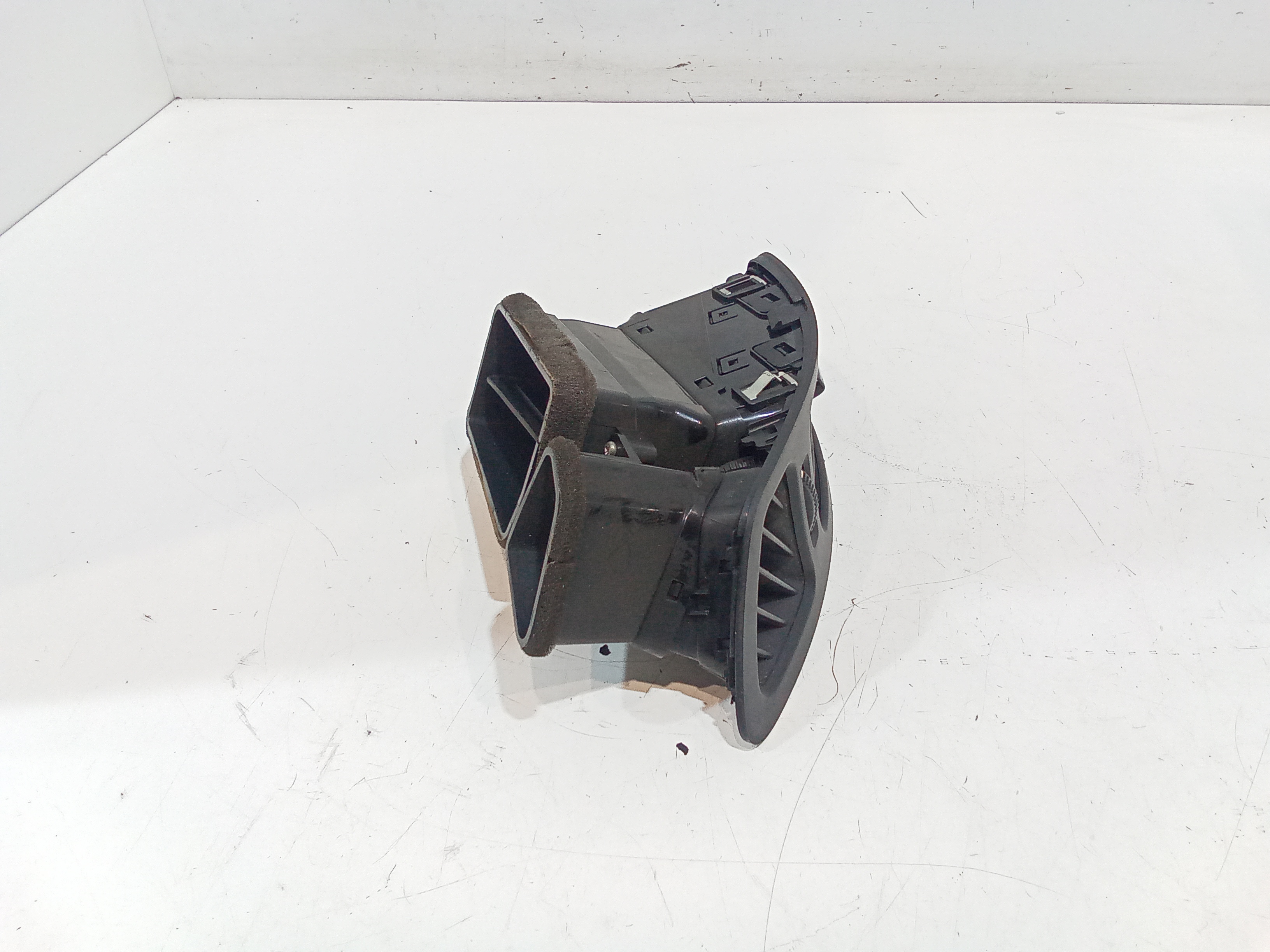 Bocchetta aria cruscotto lato guida per Kia Cee d 1 Serie (2006 - 2012)