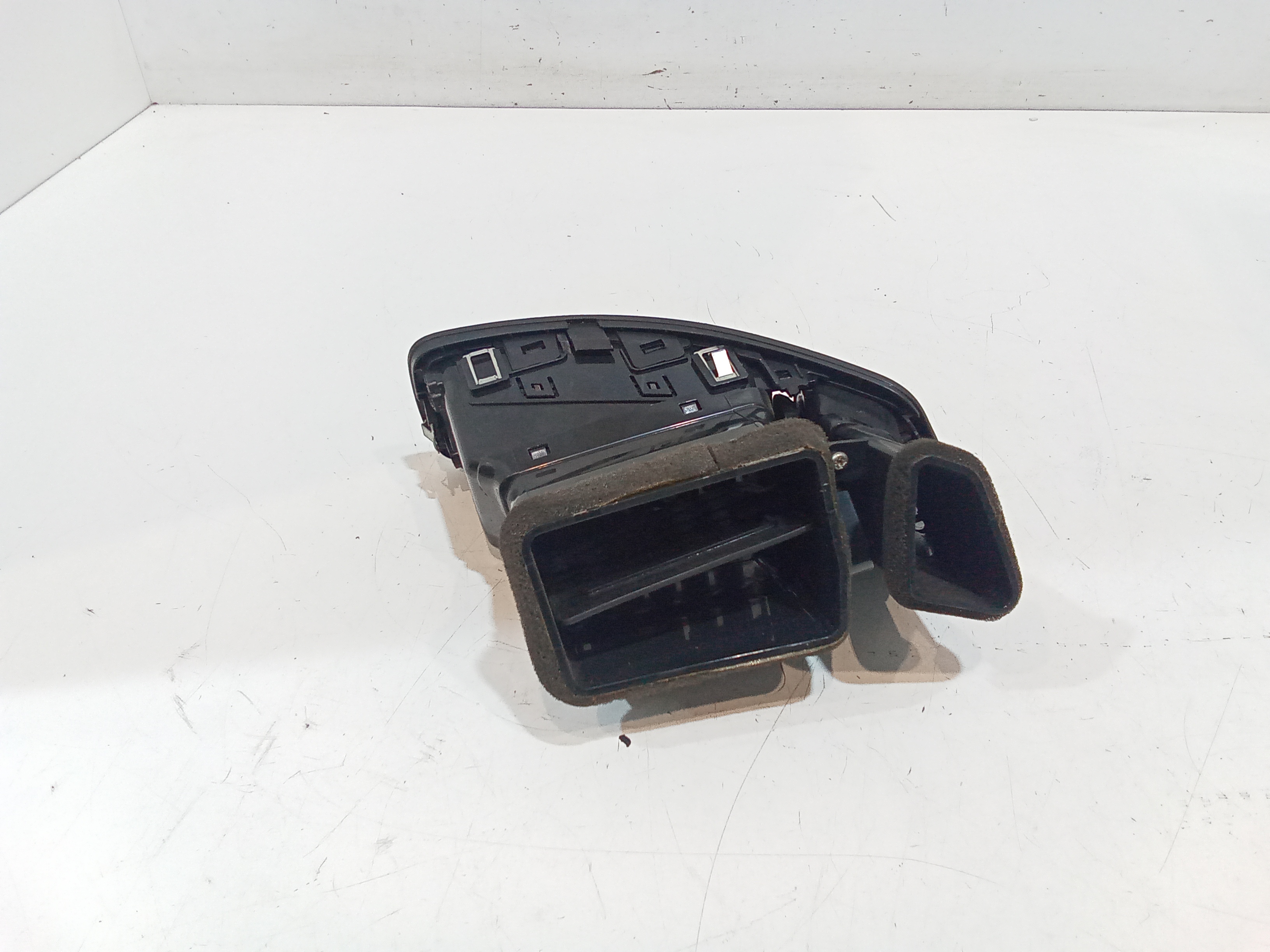 Bocchetta aria cruscotto lato guida per Kia Cee d 1 Serie (2006 - 2012)