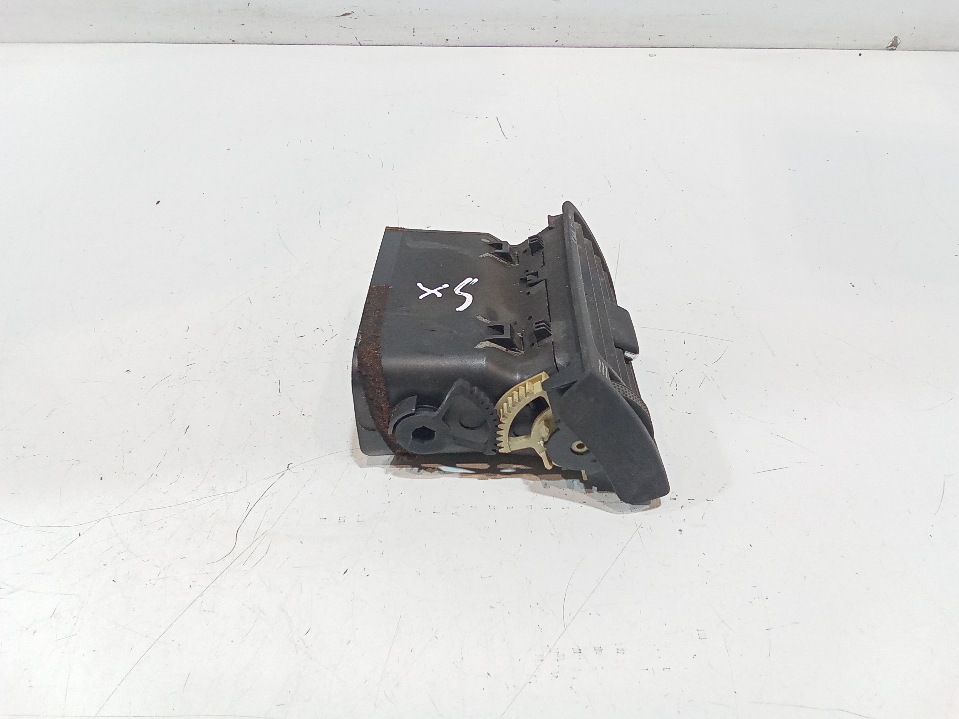 Bocchetta aria cruscotto lato guida per Toyota Corolla Berlina 2 Serie (2000 - 2002)