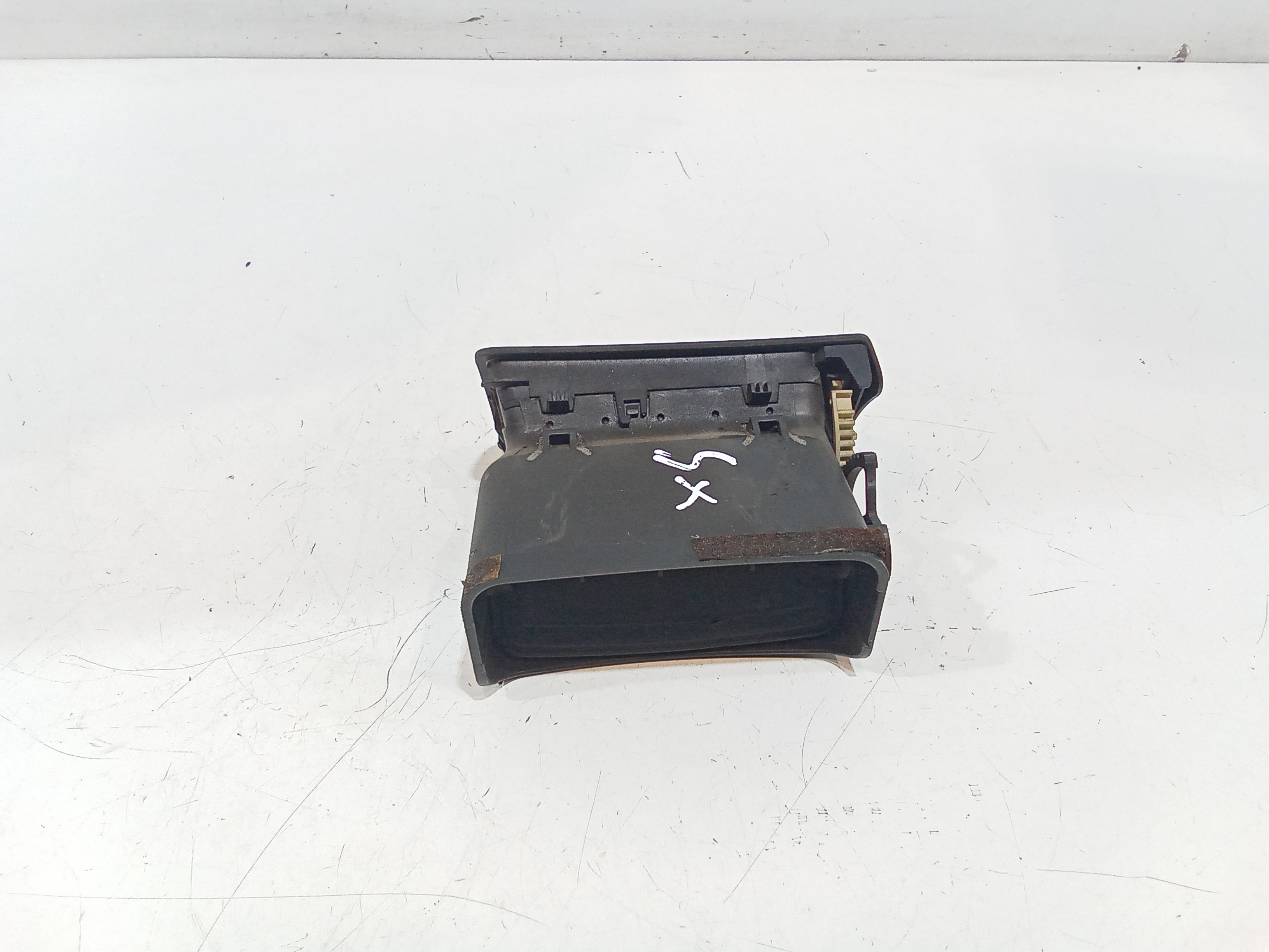 Bocchetta aria cruscotto lato guida per Toyota Corolla Berlina 2 Serie (2000 - 2002)