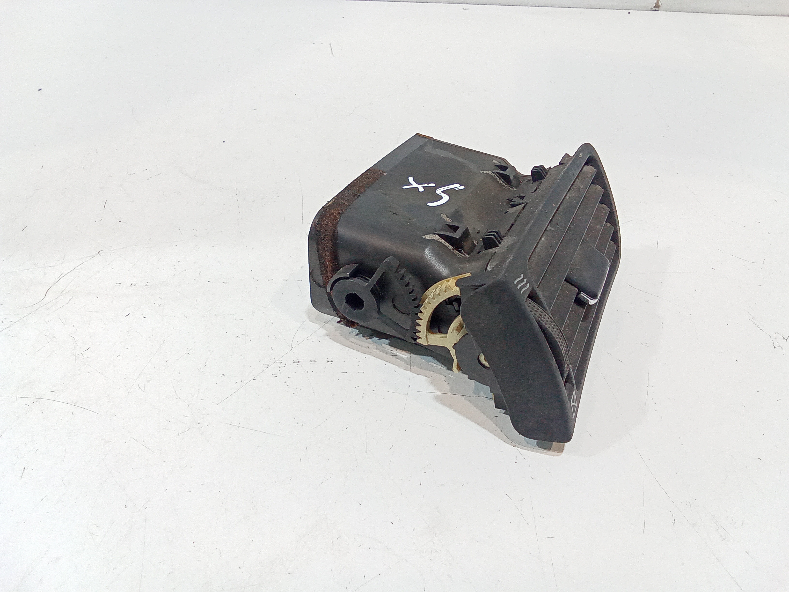 Bocchetta aria cruscotto lato guida per Toyota Corolla Berlina 2 Serie (2000 - 2002)