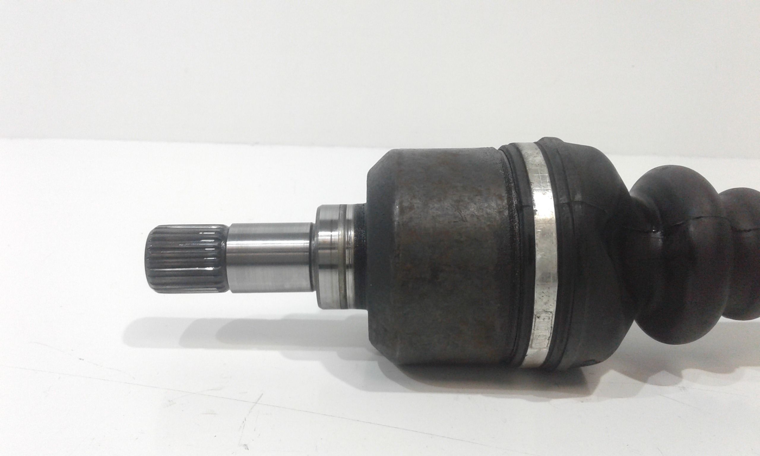 Semiasse anteriore Sinistro CITROEN C5 Berlina 2 Serie