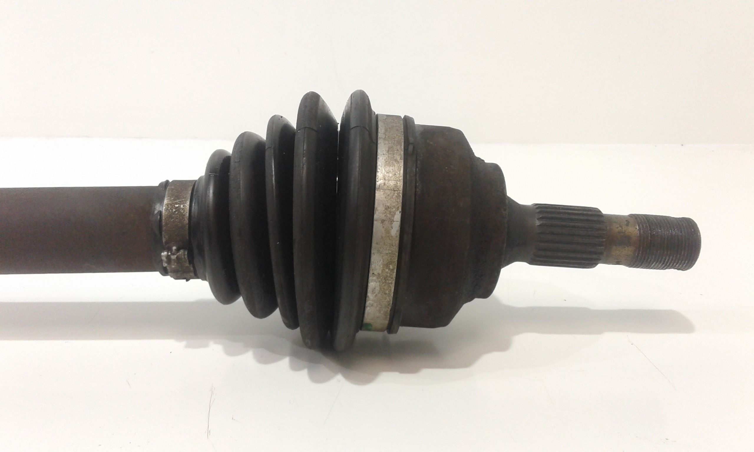 Semiasse anteriore Sinistro CITROEN C5 Berlina 2 Serie