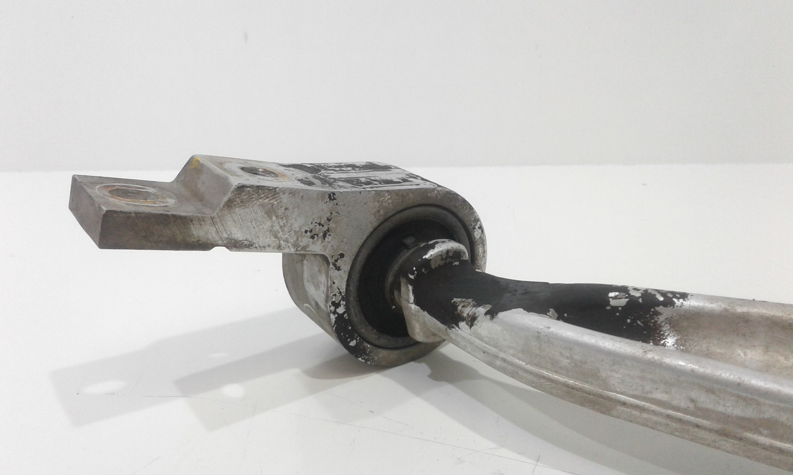 Braccio Oscillante anteriore destro NISSAN X-Trail 1 Serie