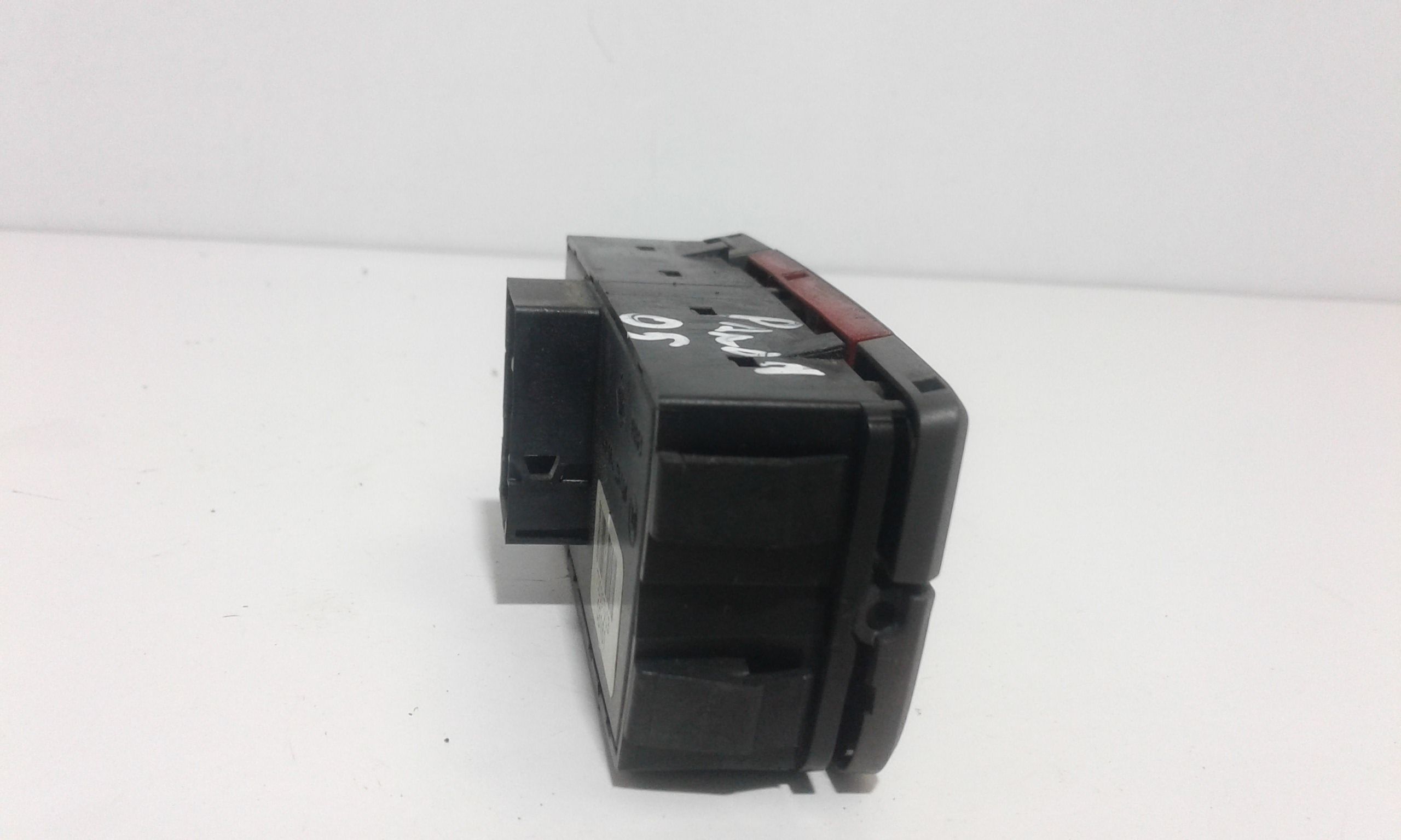 Pulsante luci di emergenza FIAT Panda 2 Serie