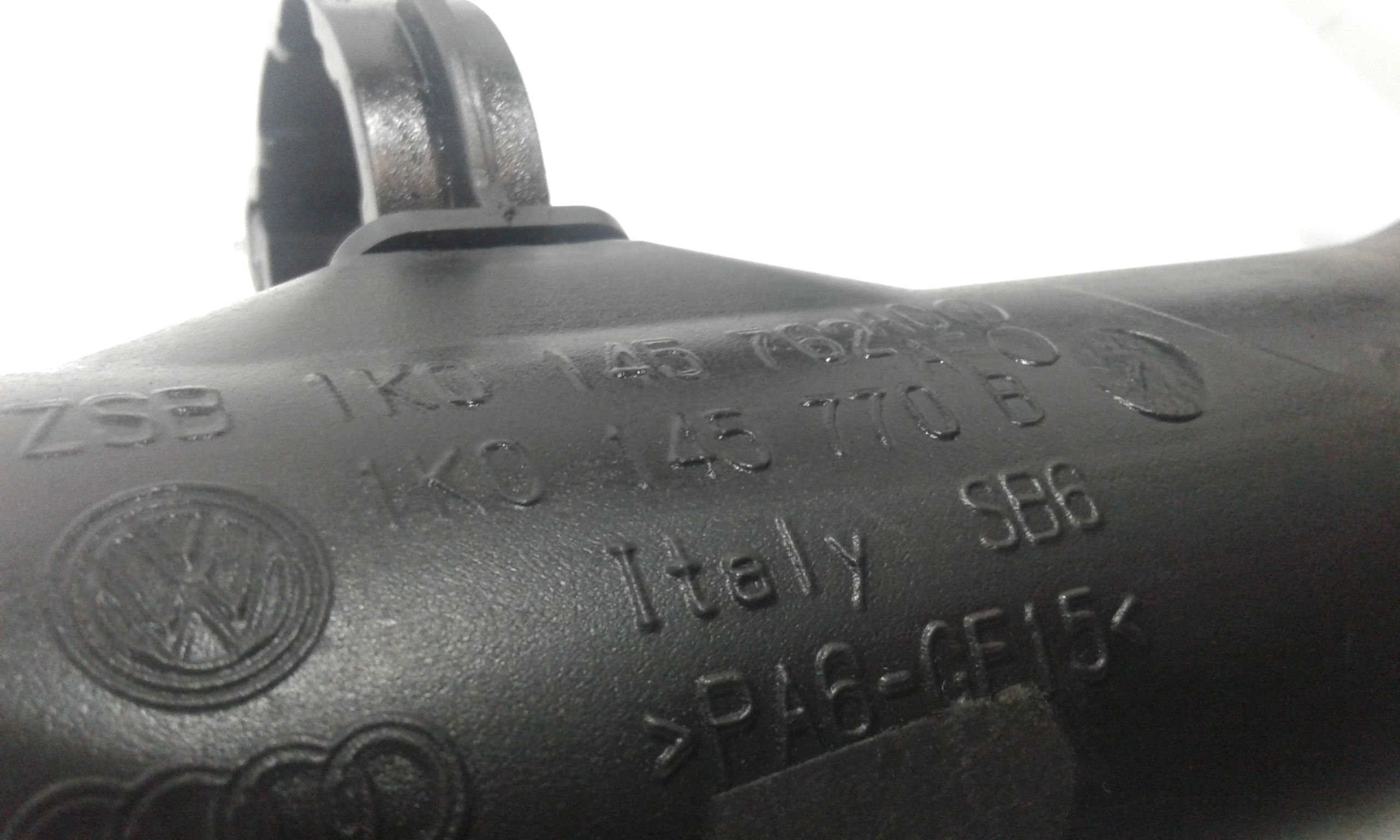 Tubo Intercooler VOLKSWAGEN Golf 5 Berlina (03>08)