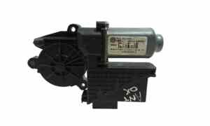 Motorino Alzavetro anteriore destra per Volkswagen Polo 4 Serie (2001 - 2009)