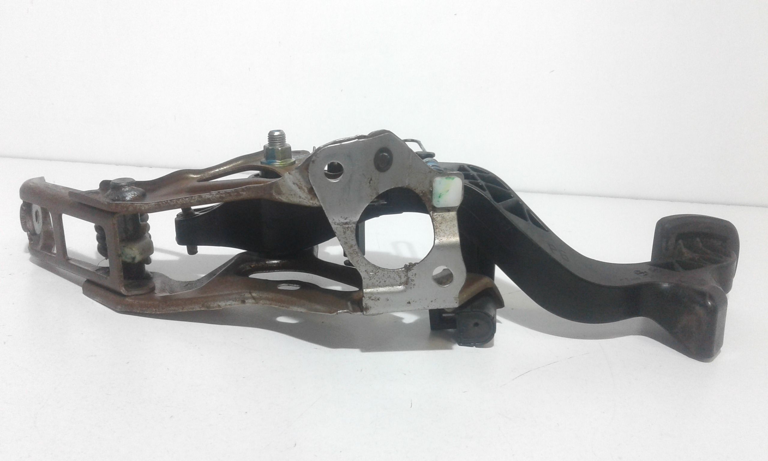 Pedale frizione TOYOTA Yaris 3 Serie