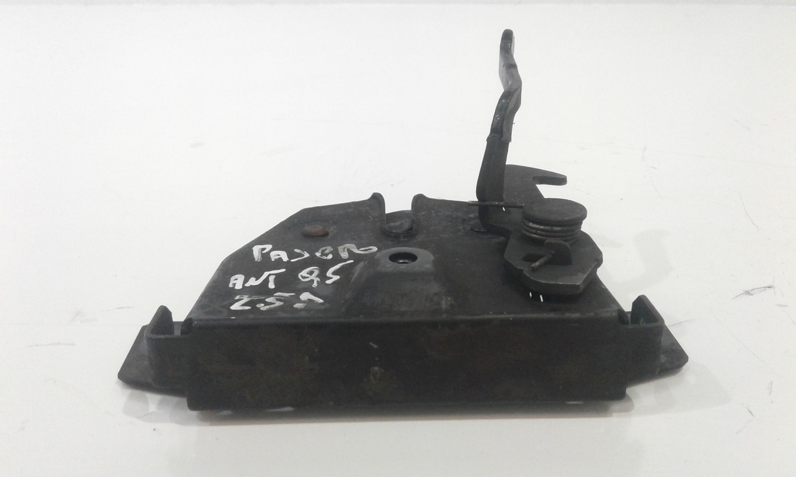 Serratura cofano anteriore MITSUBISHI Pajero 2 Serie