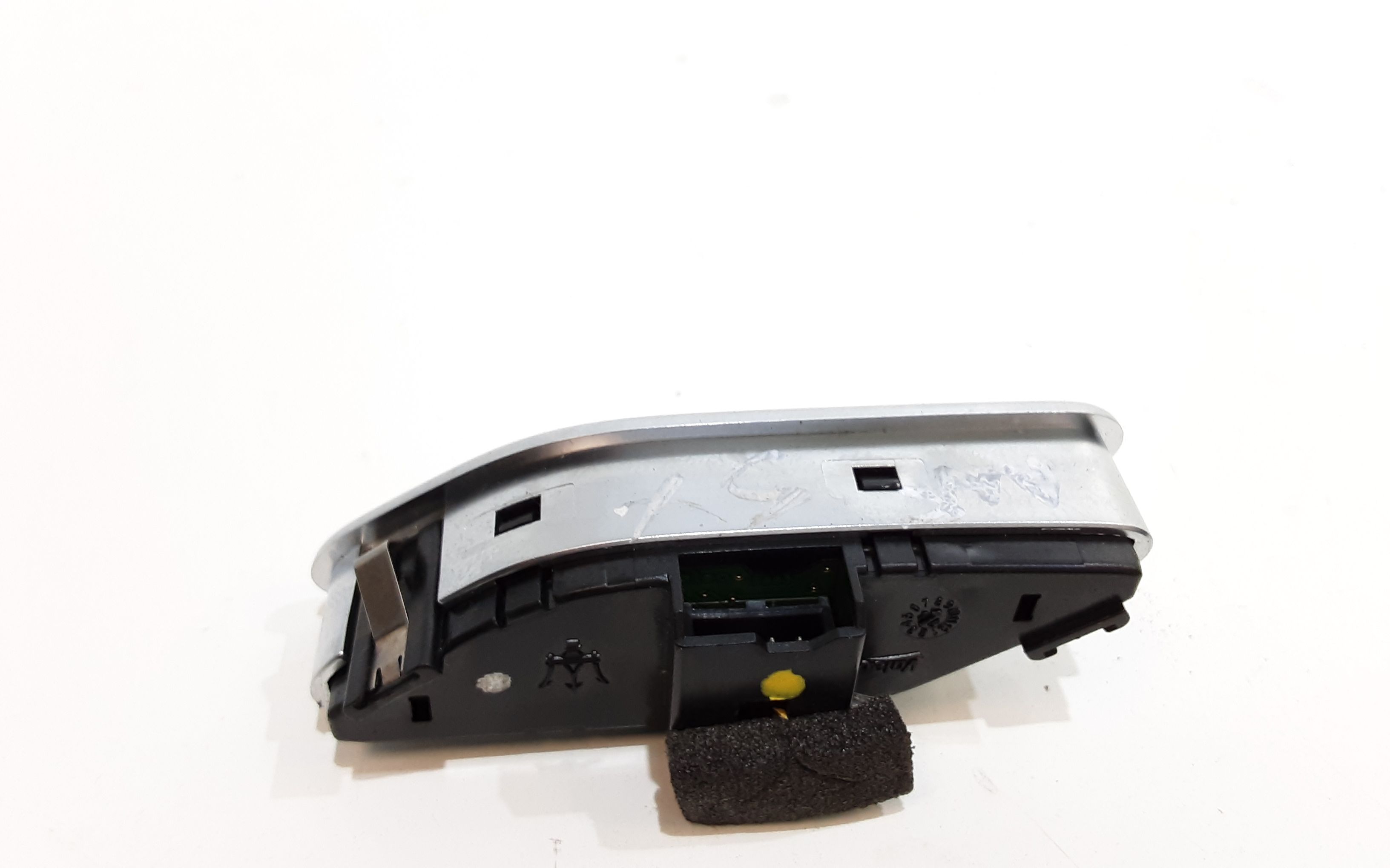 Pulsante MASERATI Levante Serie (16>)