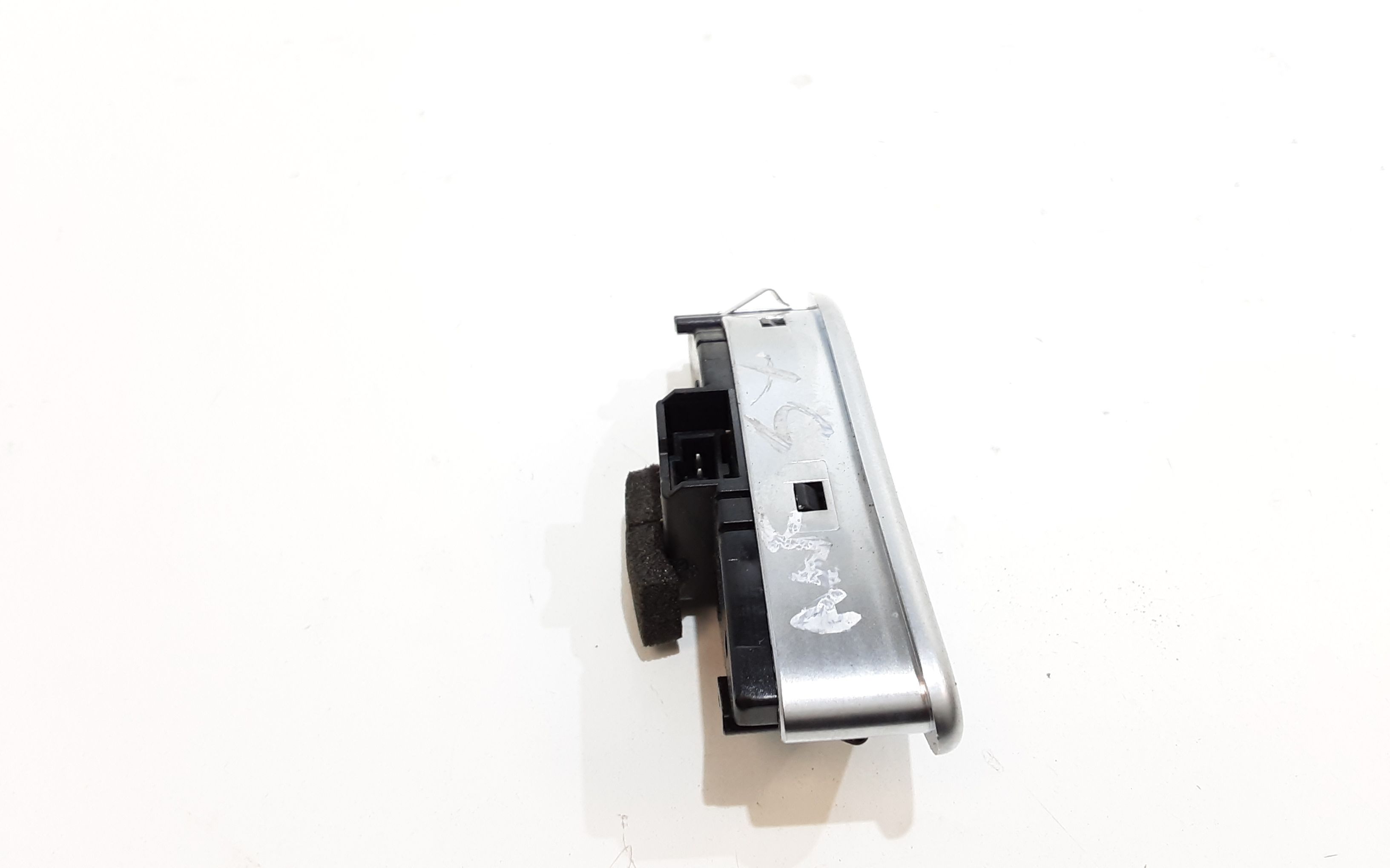 Pulsante MASERATI Levante Serie (16>)