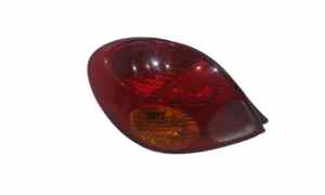 Stop fanale Posteriore sinistro lato Guida per Toyota Corolla Berlina 2 Serie (2000 - 2002)