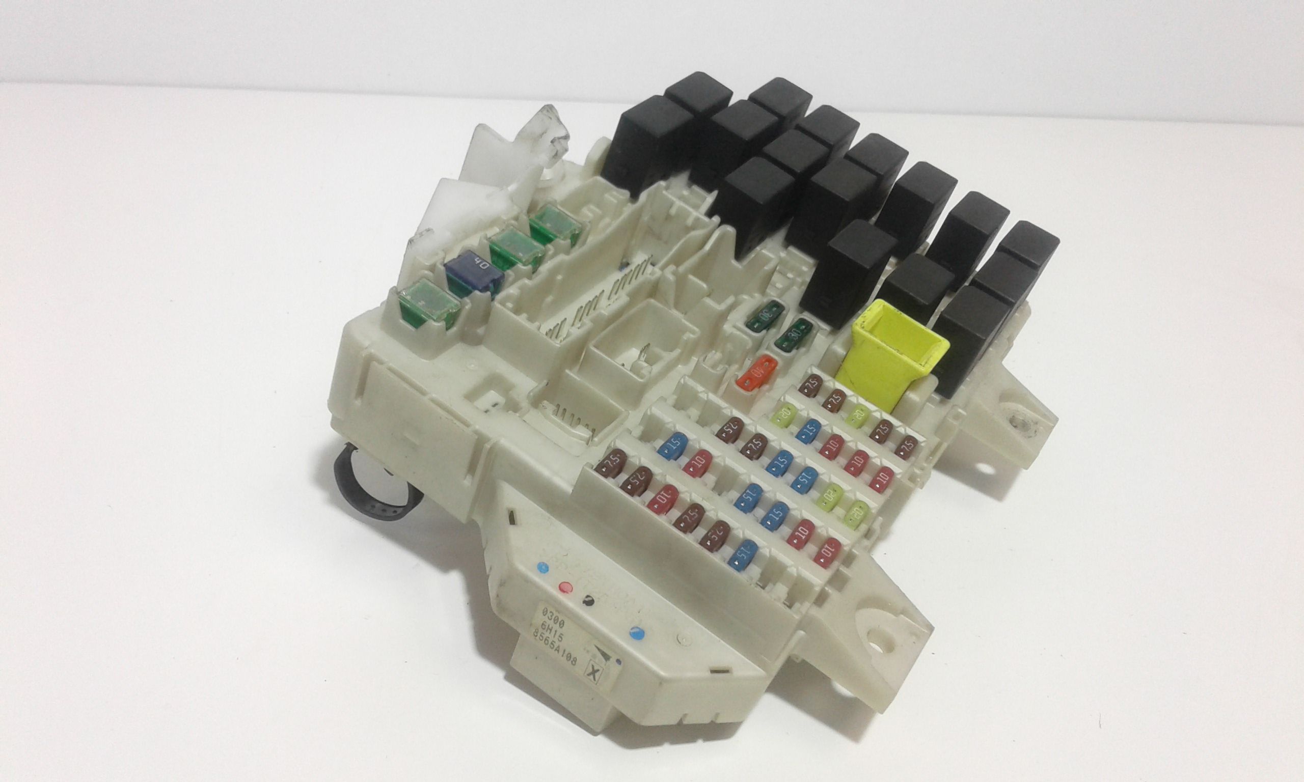 Centralina porta fusibili MITSUBISHI Colt Cabrio