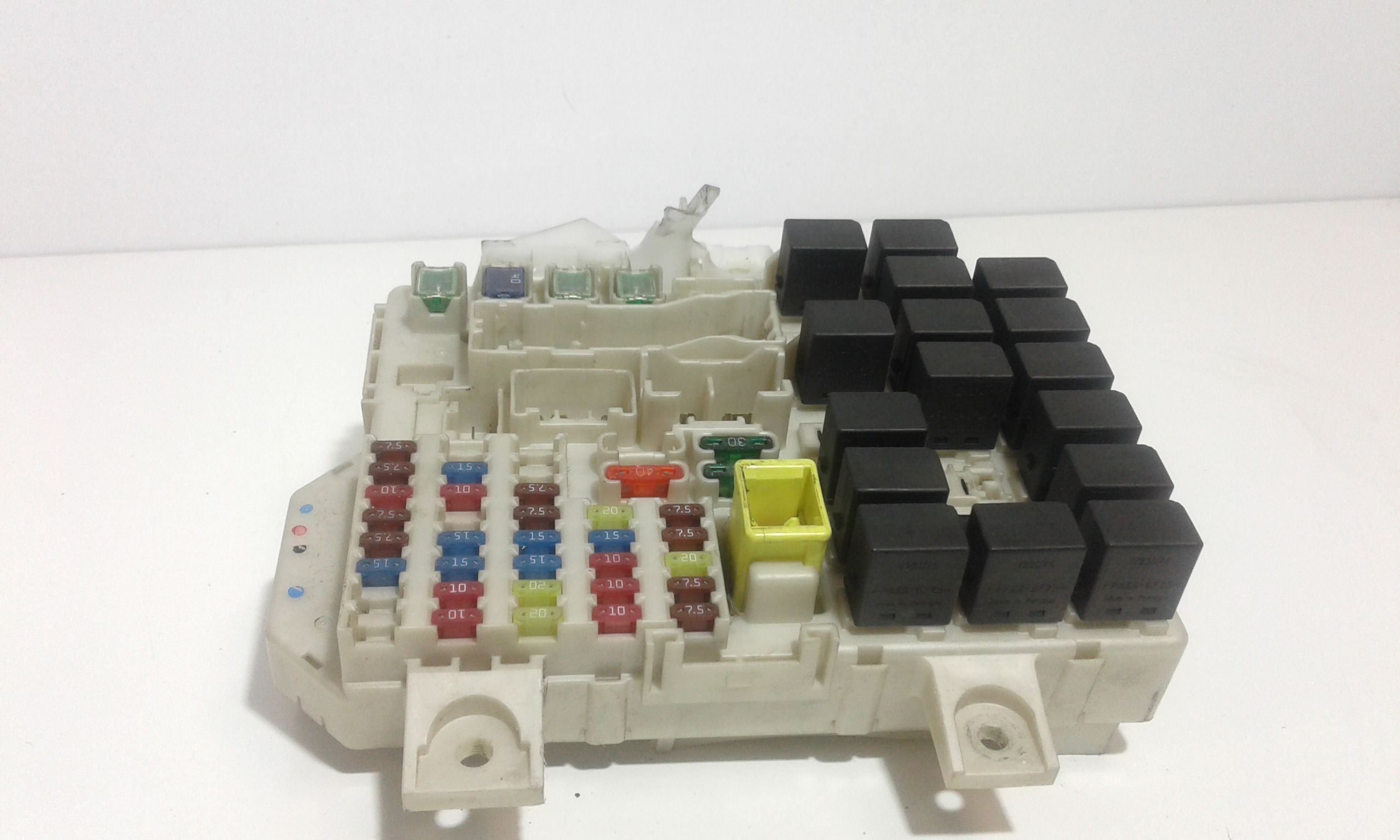 Centralina porta fusibili MITSUBISHI Colt Cabrio