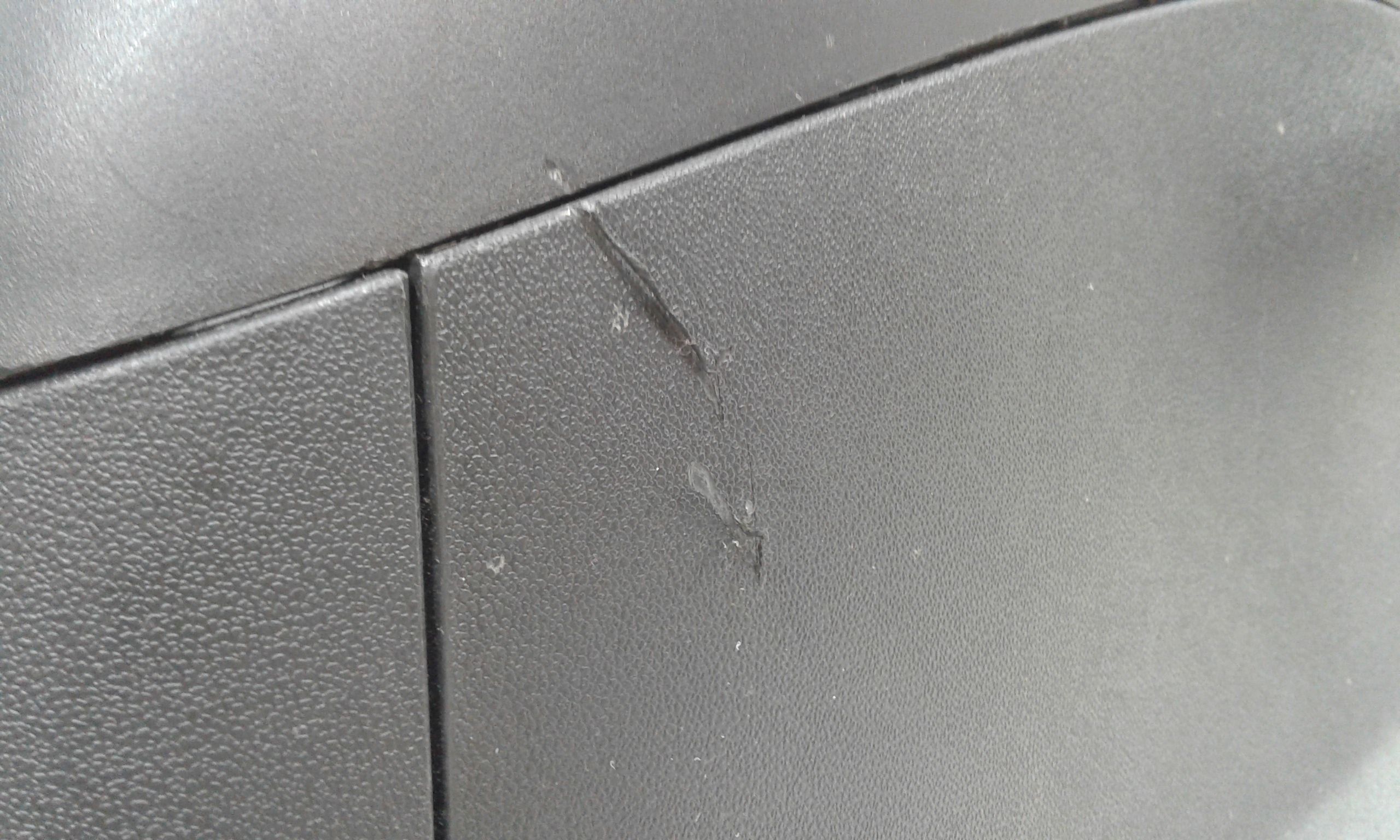 Tunnel consolle centrale PEUGEOT 108 1  Serie