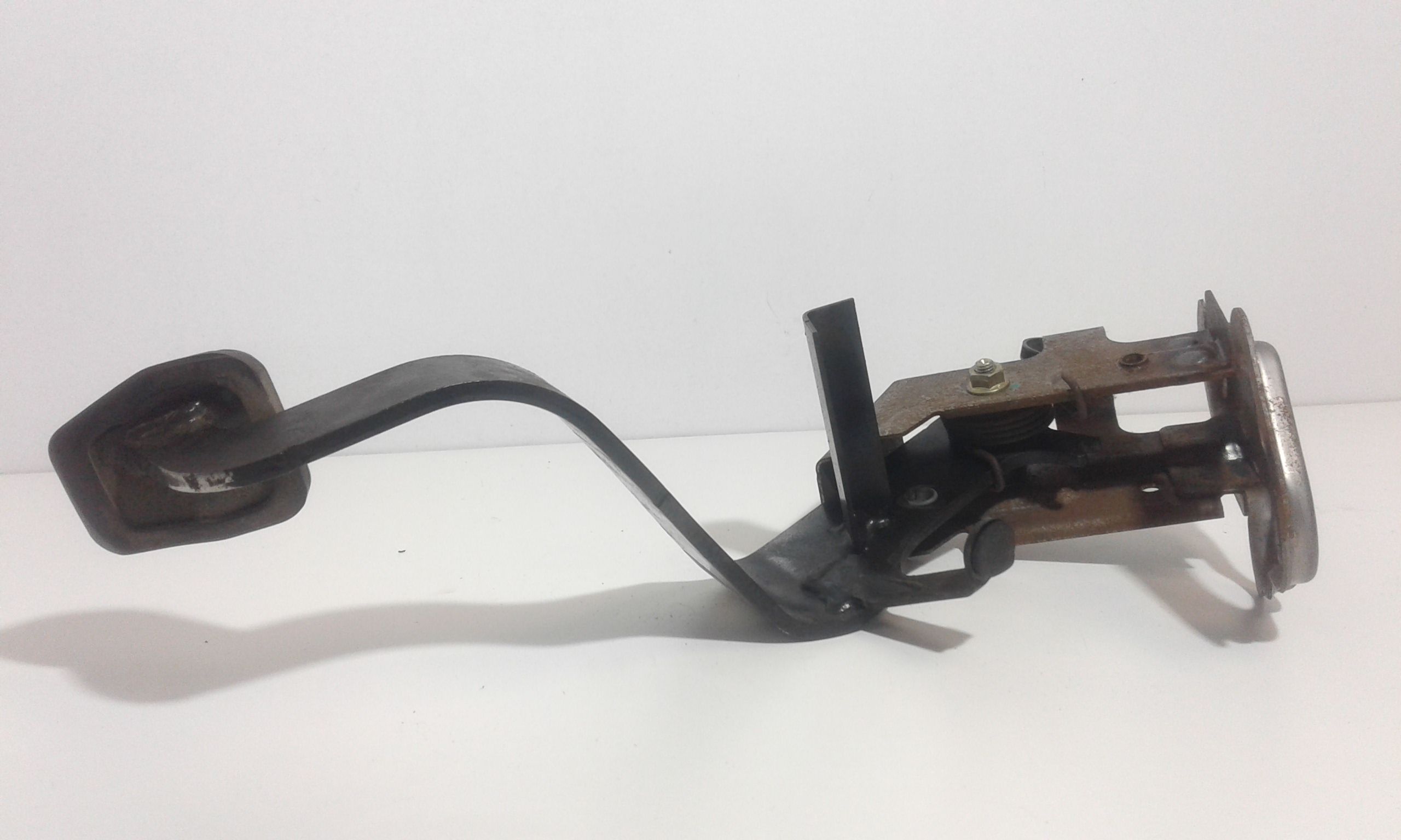 Pedale frizione MITSUBISHI Colt Cabrio