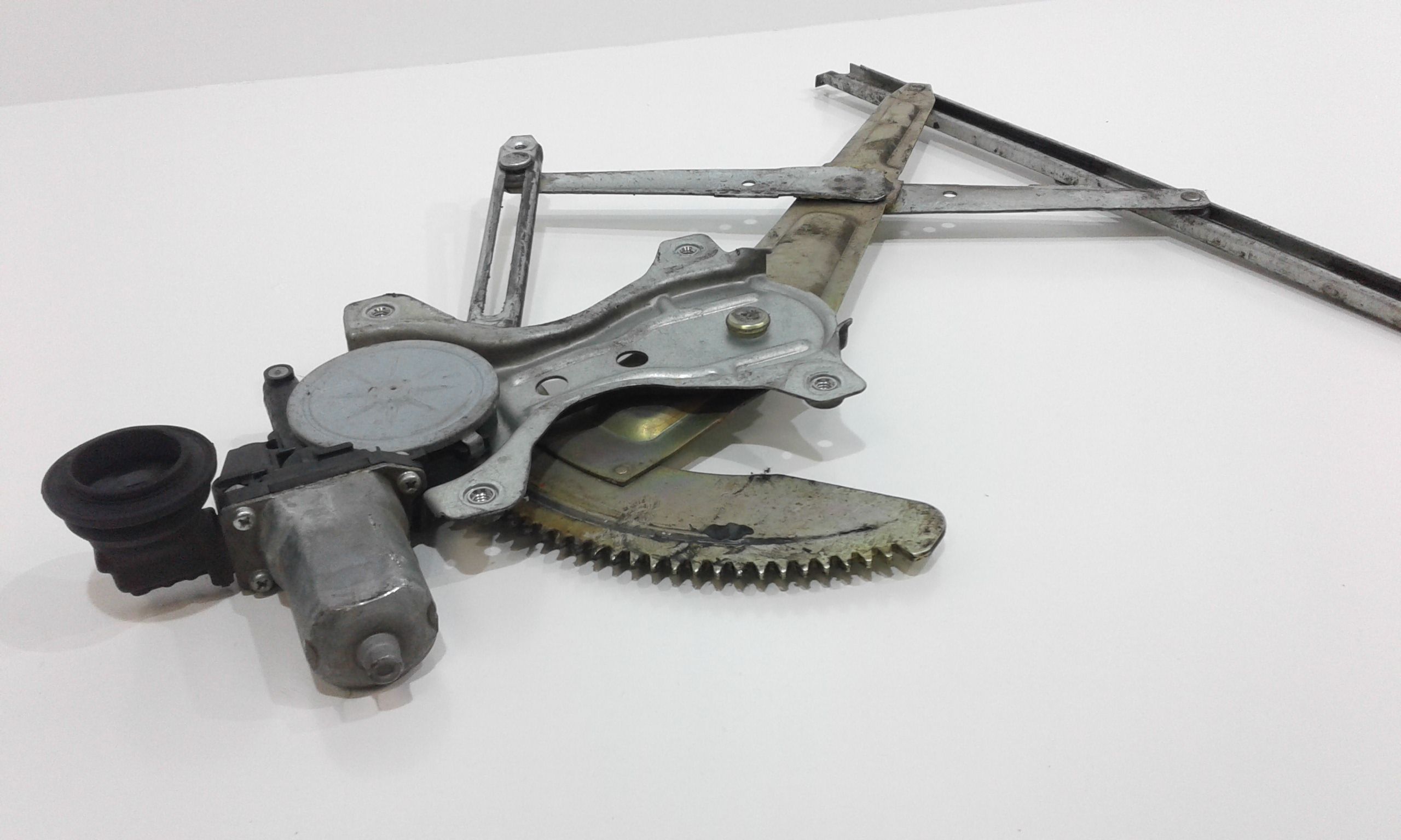 Cremagliera anteriore sinistra Guida DAIHATSU Cuore 1 Serie