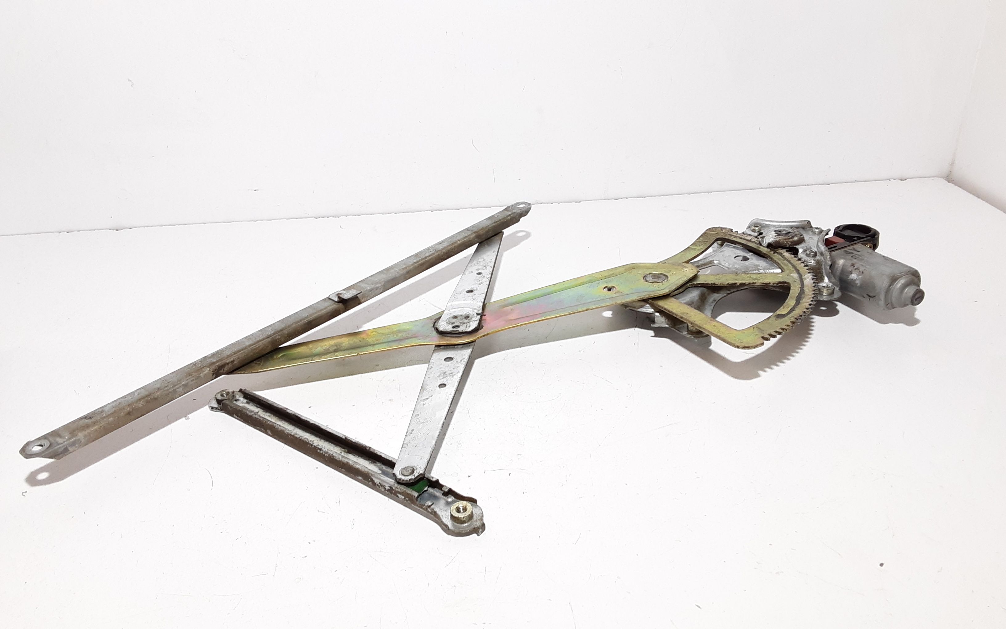 Cremagliera anteriore sinistra Guida TOYOTA Corolla Berlina 2 Serie