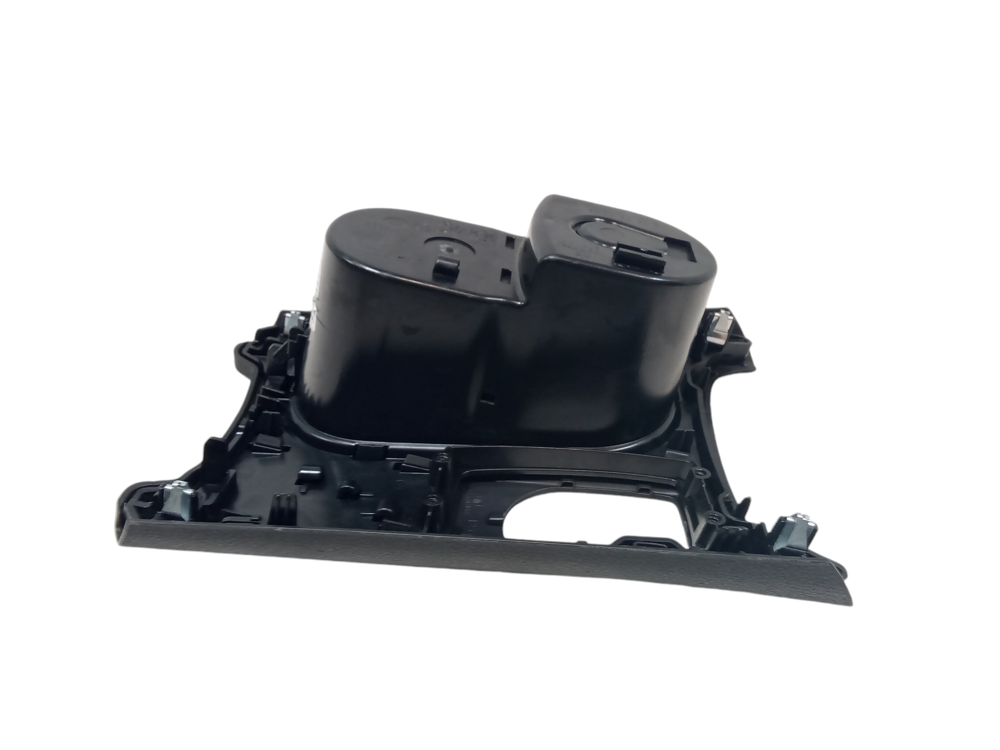 Porta bicchiere per Mercedes Cla (w117) (2012-) (2012 - In produzione)