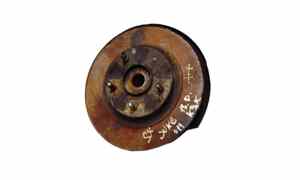 Mozzo ruota anteriore Sinistra guida per Nissan Juke 1 Serie (2010 - 2013)