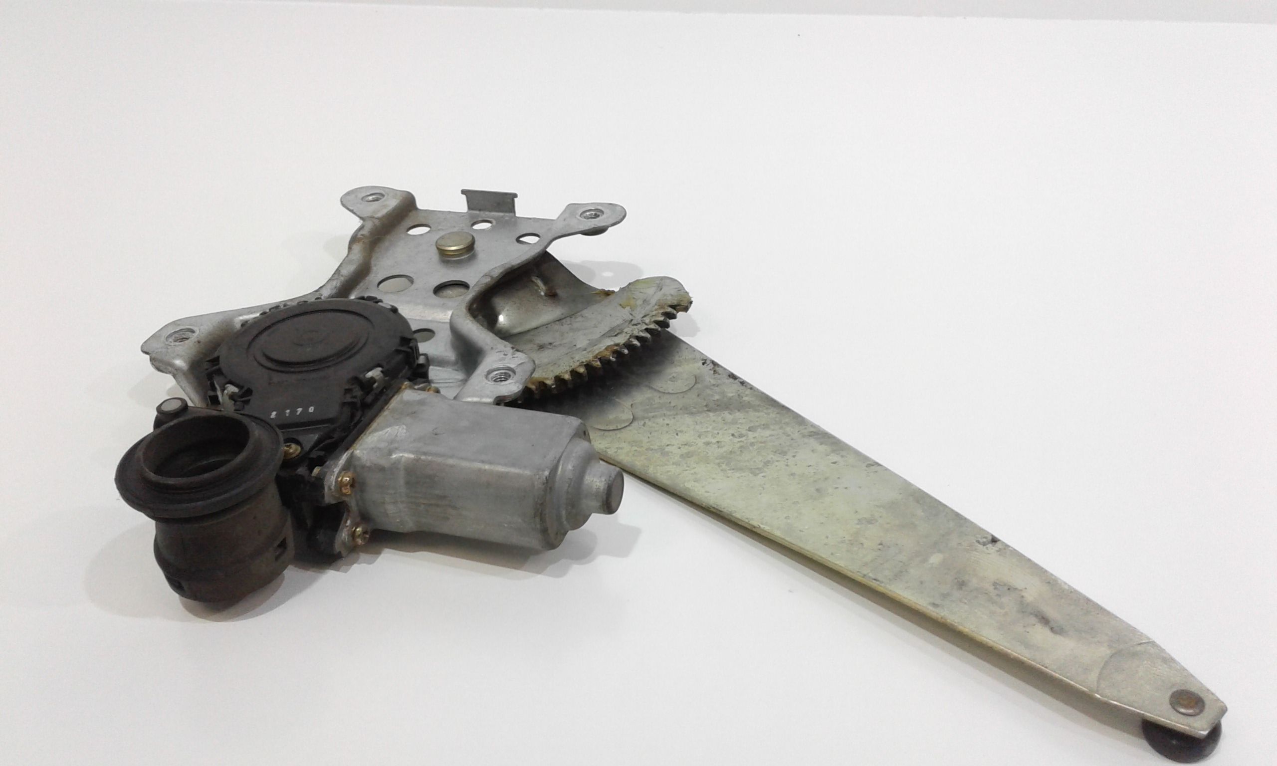 Cremagliera posteriore destra passeggero TOYOTA Corolla Berlina 4 Serie