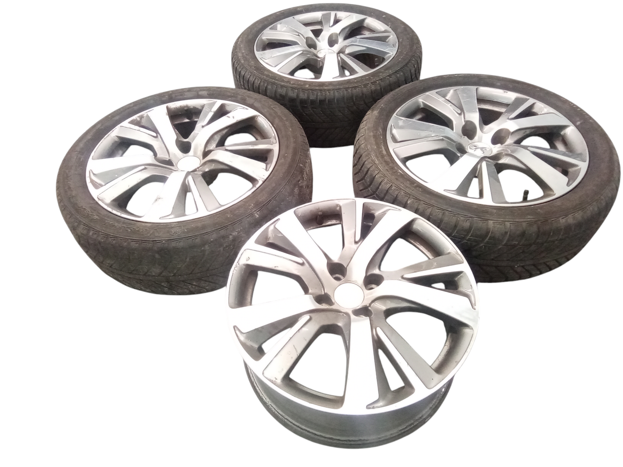 4 Cerchi in lega per Peugeot 208 Serie (12>19) (2012 - 2019)