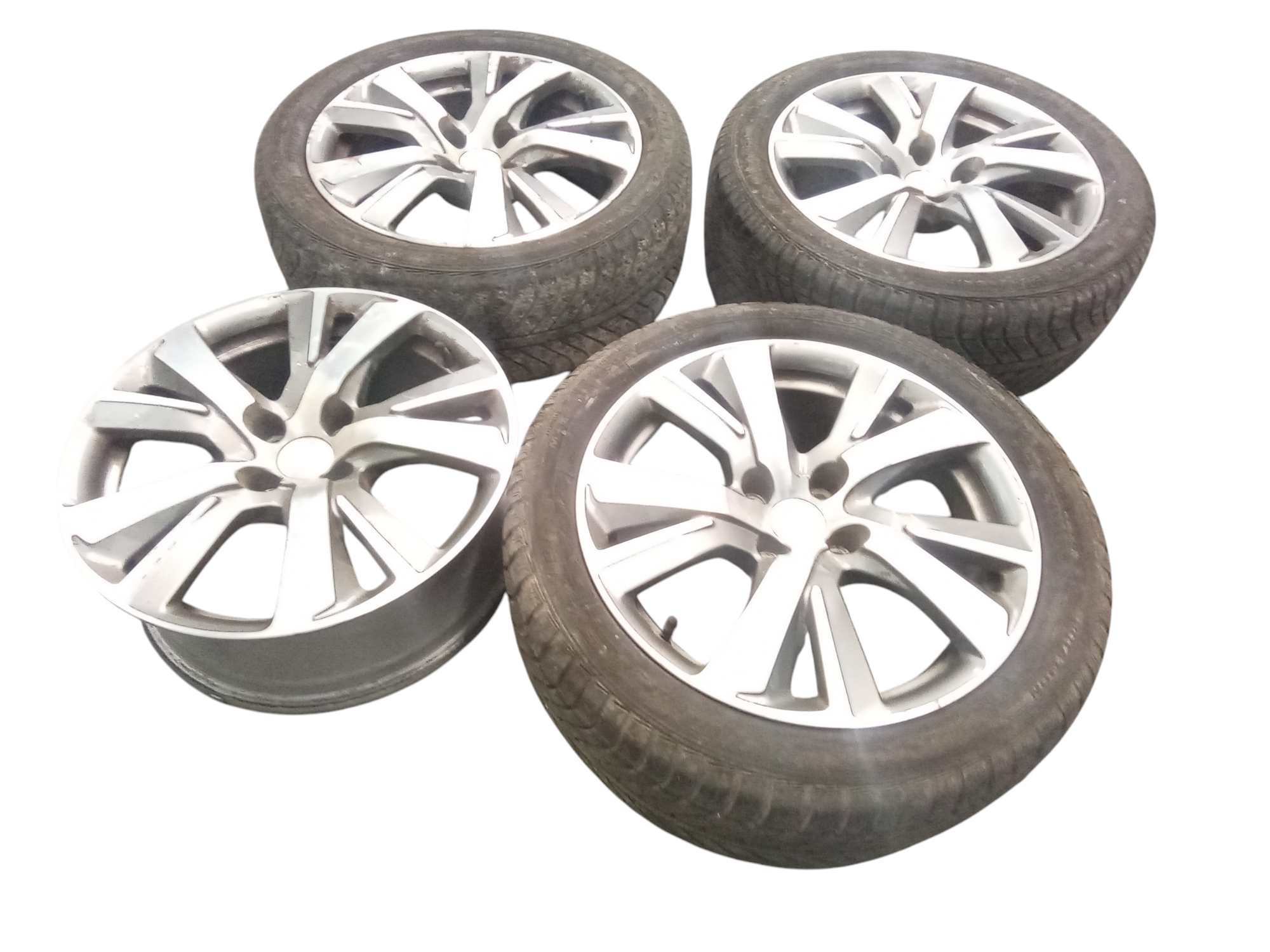 4 Cerchi in lega per Peugeot 208 Serie (12>19) (2012 - 2019)