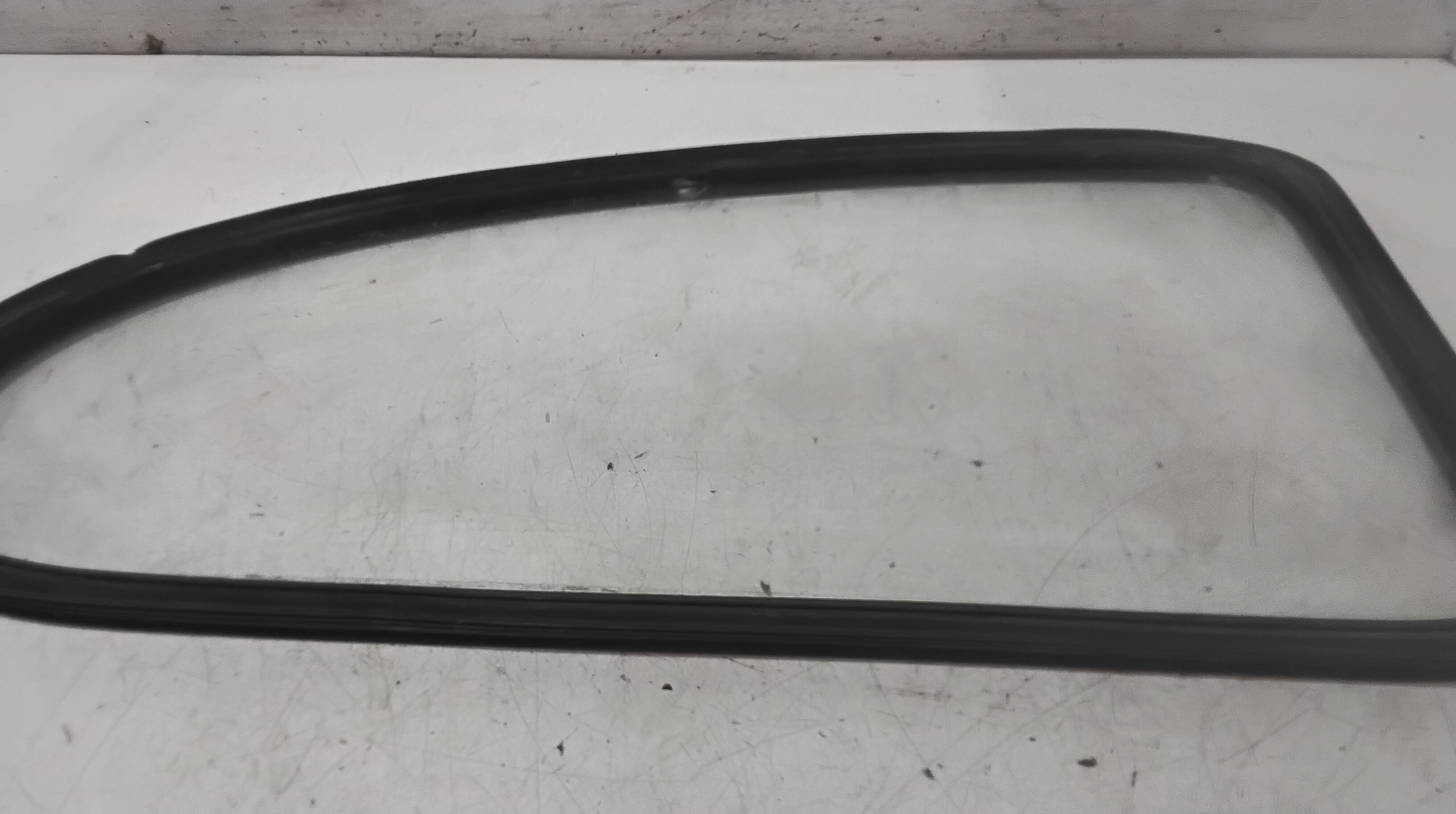 Vetro fisso posteriore SX guida per Volkswagen Maggiolone Serie (1938 - 1996)