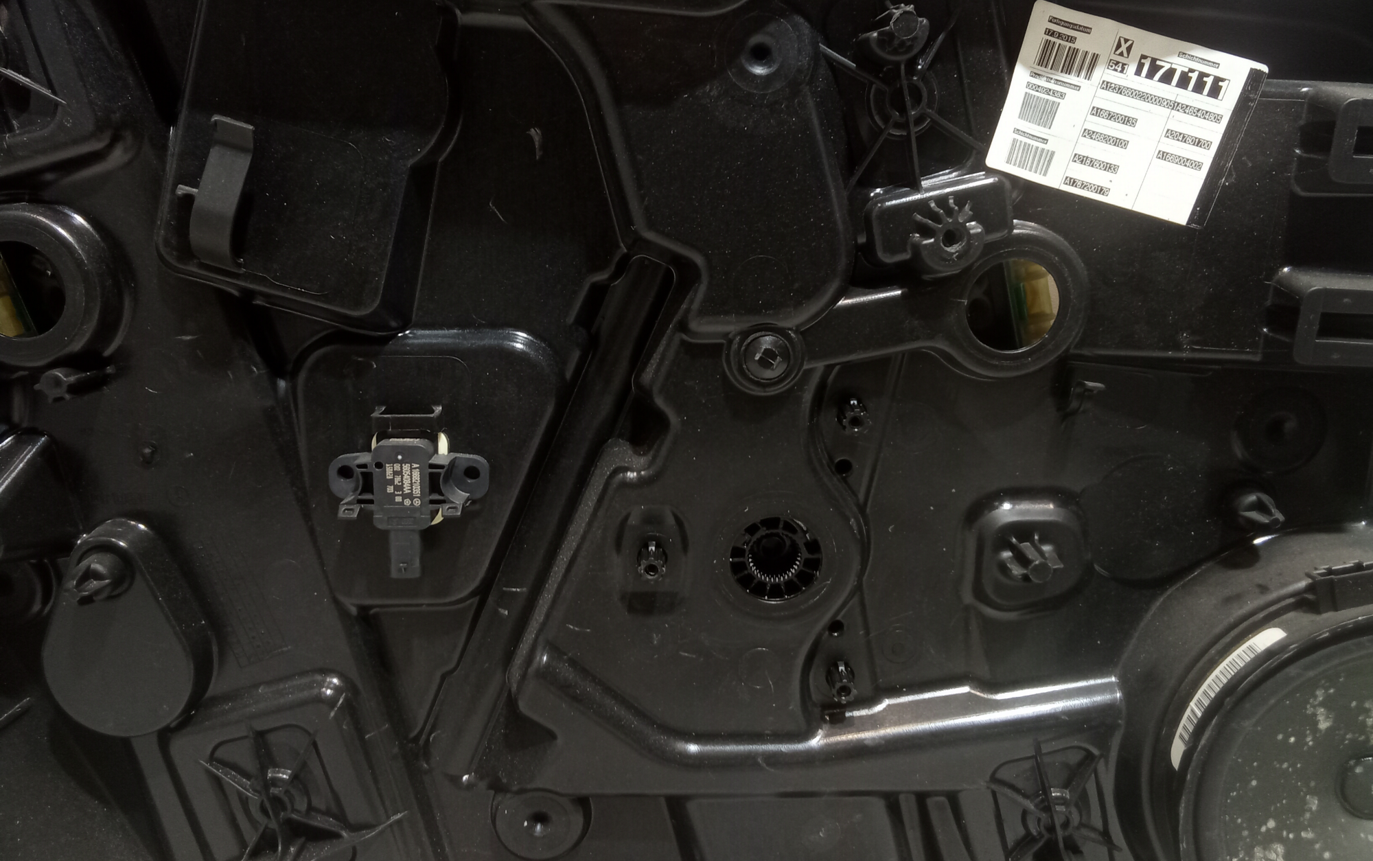 Cremagliera anteriore sinistra Guida per Mercedes Gla Serie (2013 - In produzione)